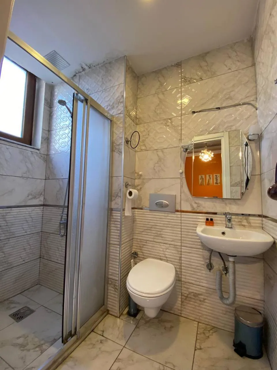 Shower in Taksim Pandora hotel