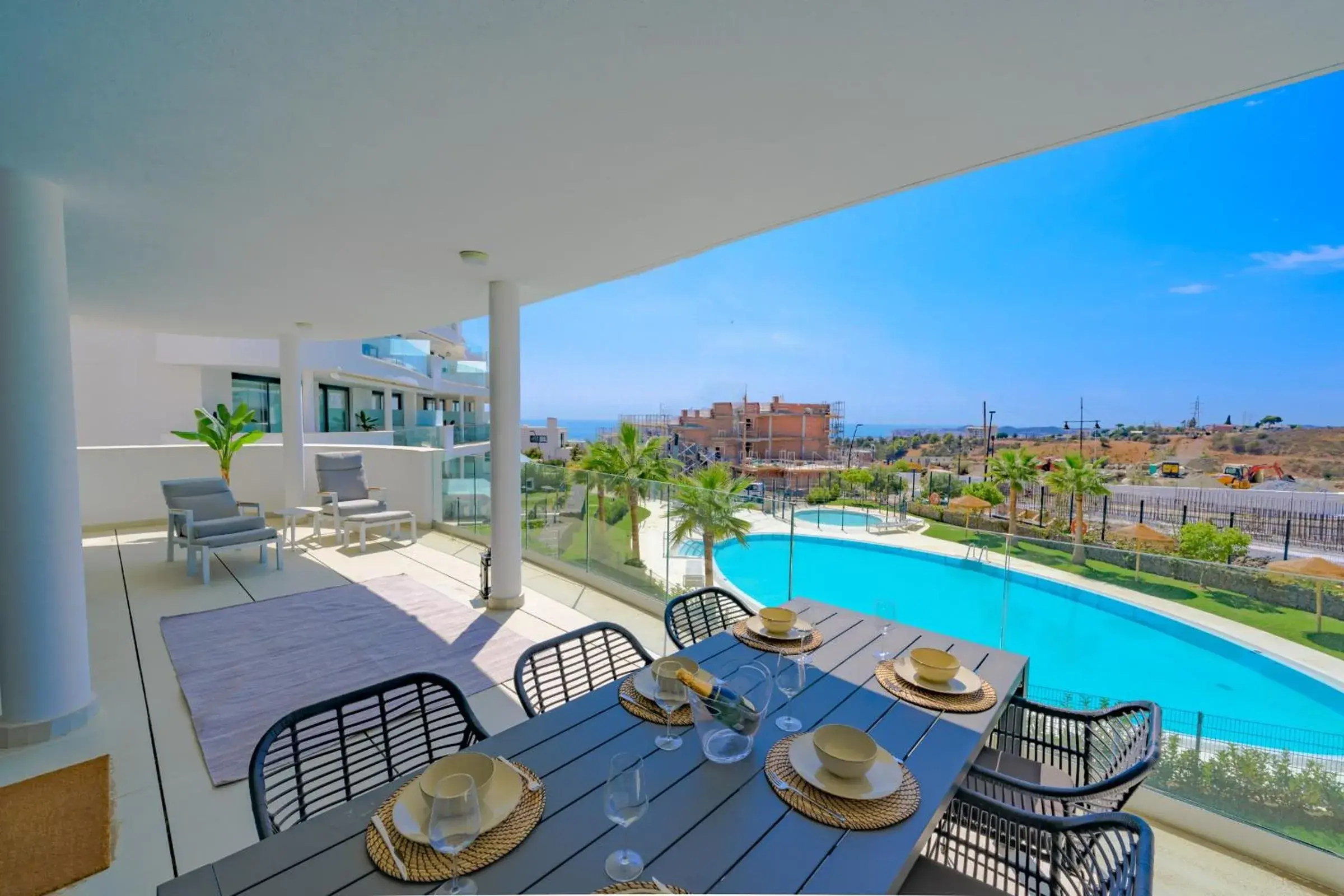 Amazing 3 bedroom with seaviews in Higueron Amazing 3 bedroom with seaviews in Higueron