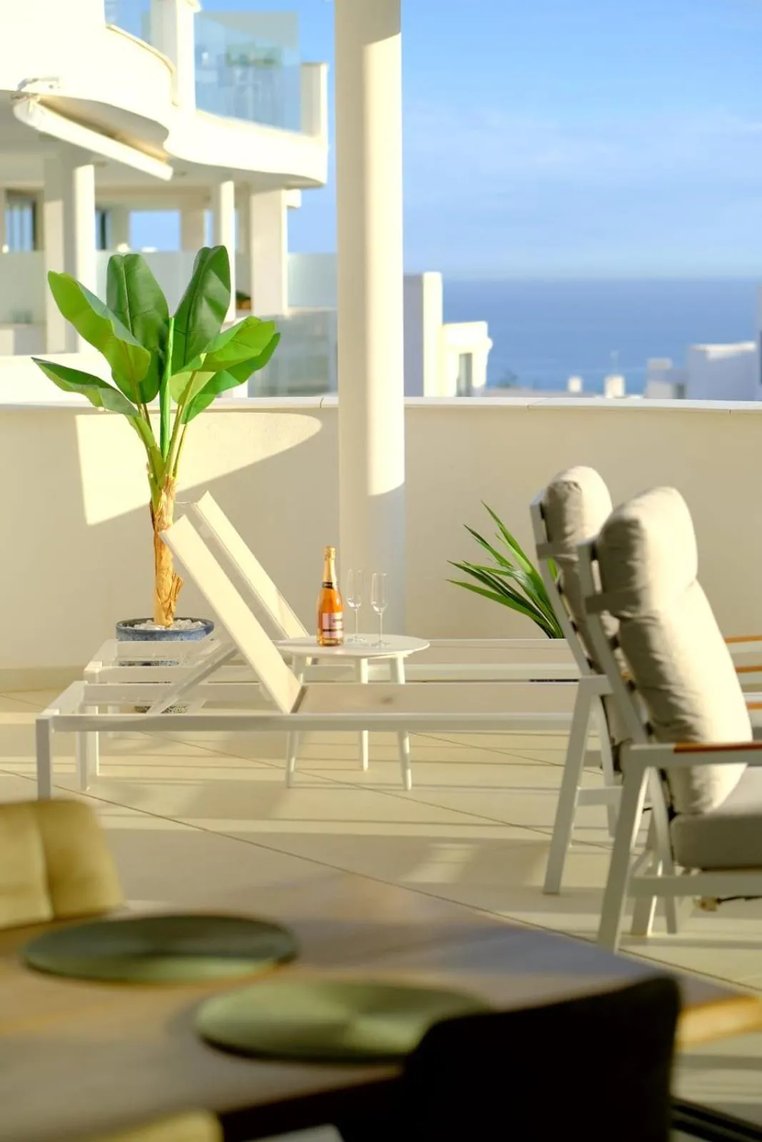 Amazing 3 bedroom with seaviews in Higueron