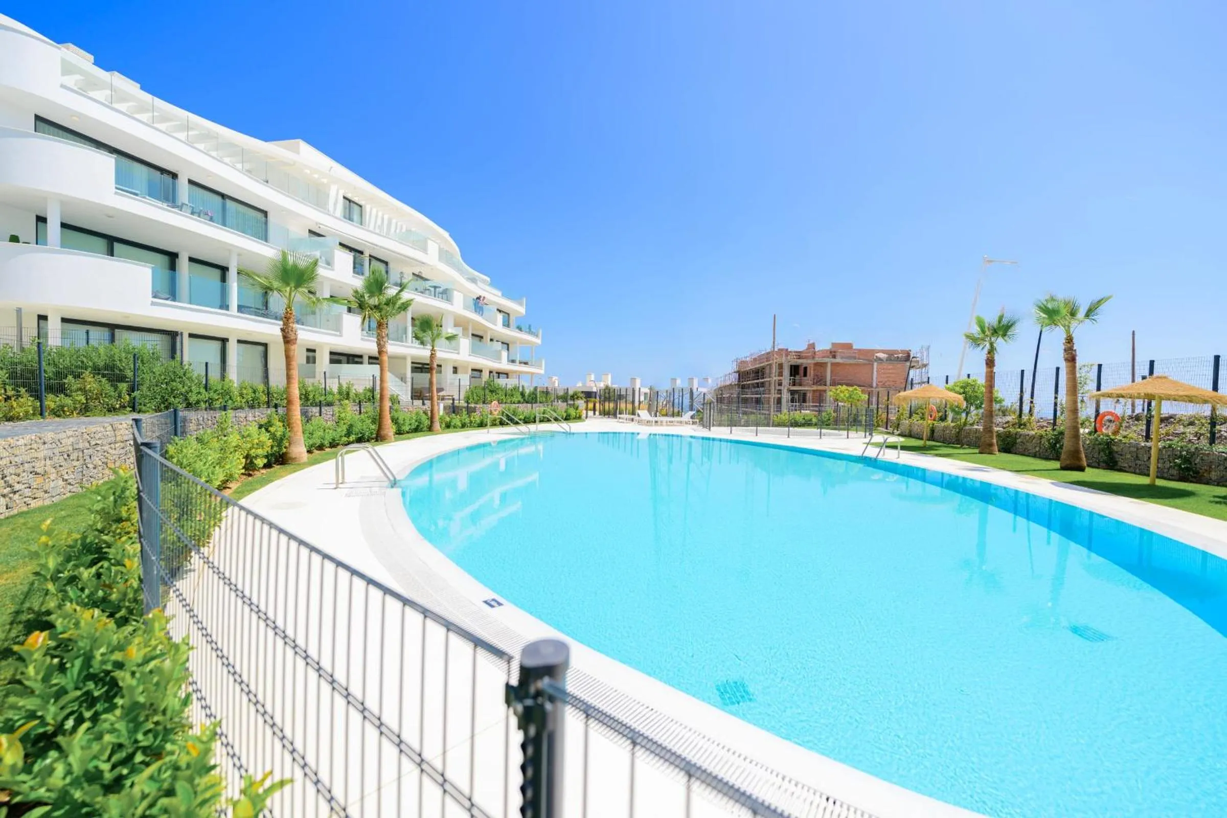 Amazing 3 bedroom with seaviews in Higueron