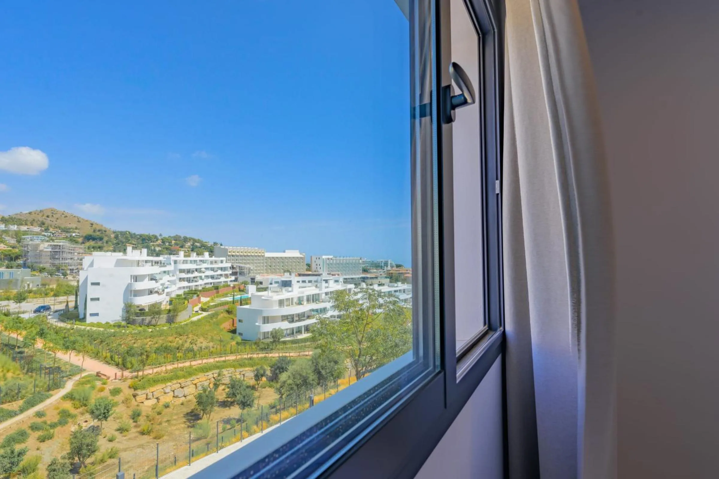 Amazing 3 bedroom with seaviews in Higueron