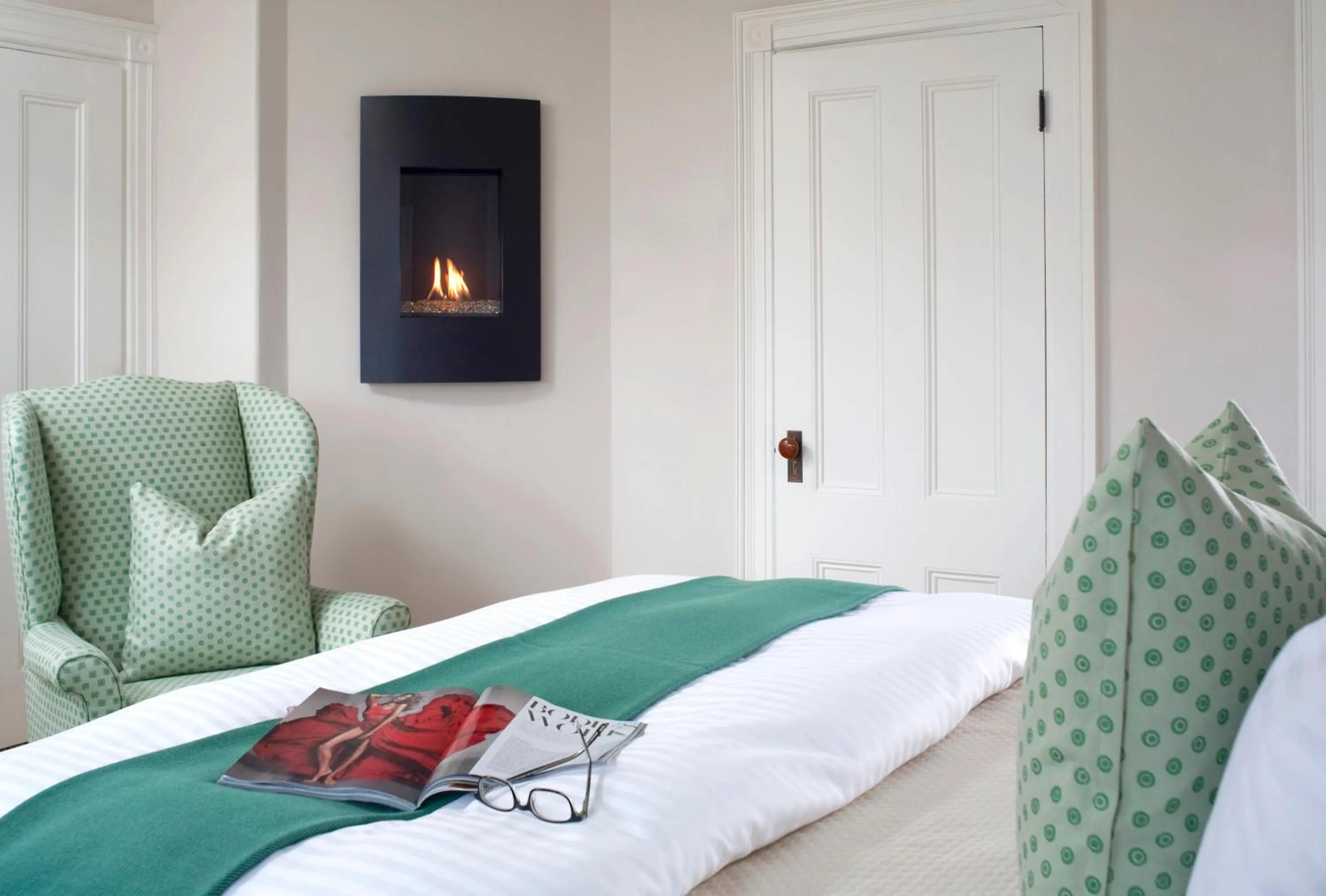 Bed in The Inn At English Meadows