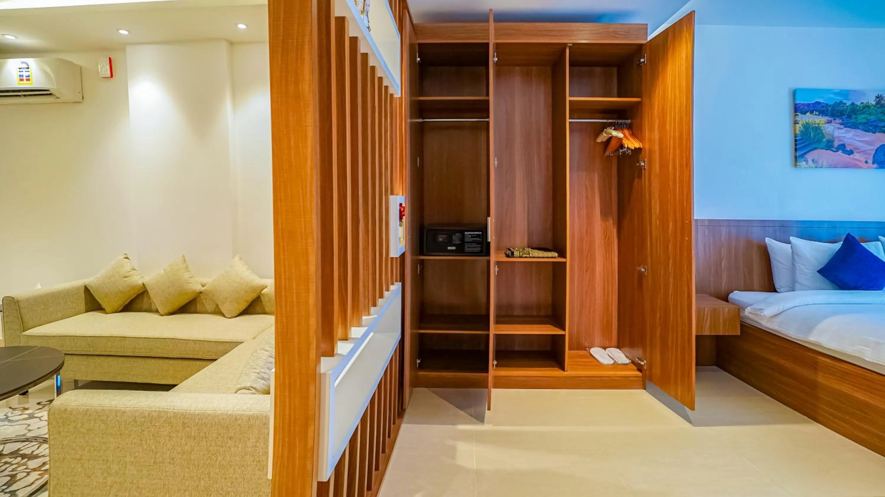 wardrobe, Bed in Duqm Express Hotel