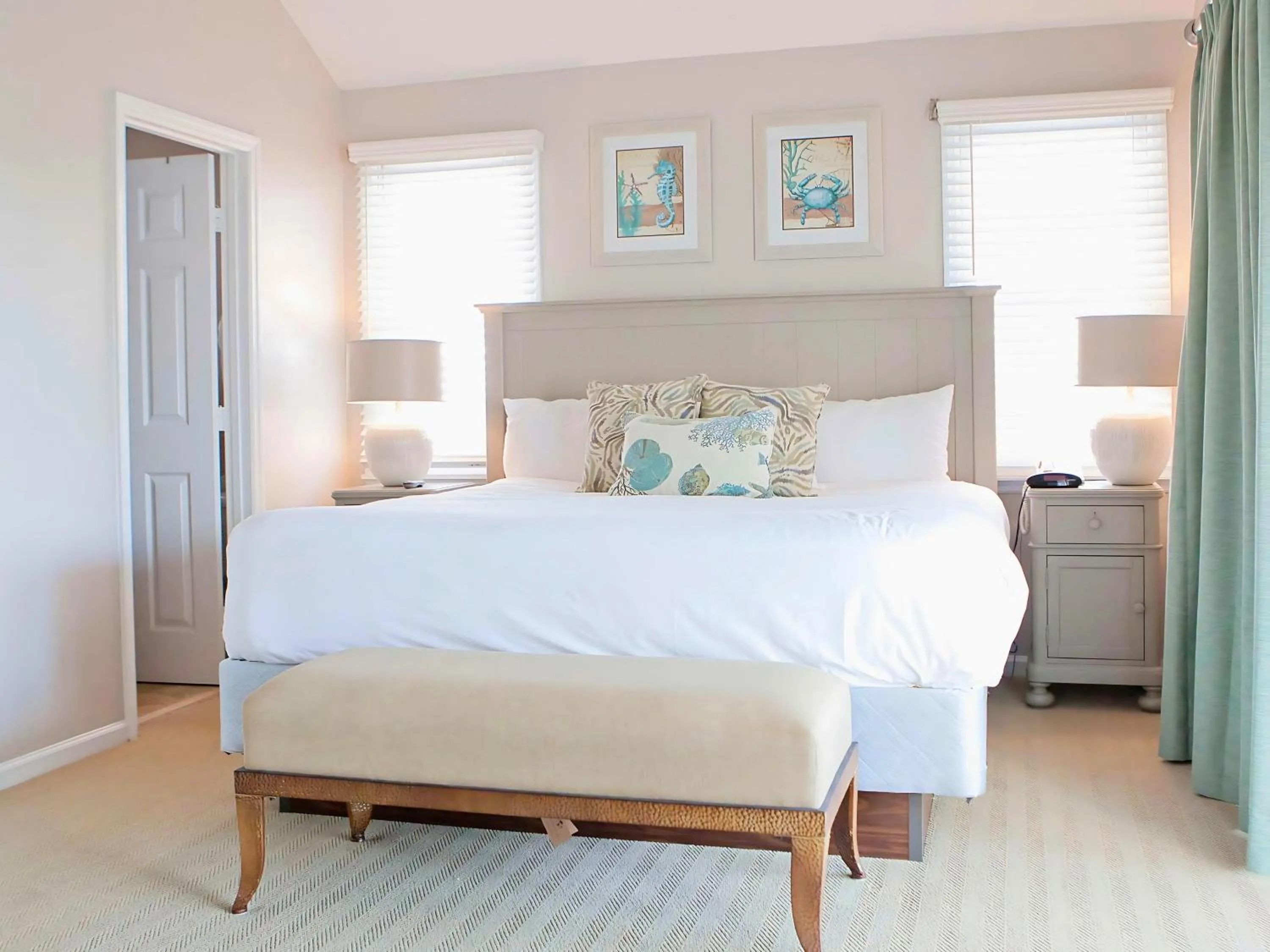 Bed in Villas at Hawks Cay Resort