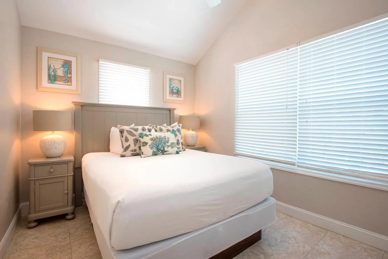 Bedroom, Bed in Villas at Hawks Cay Resort