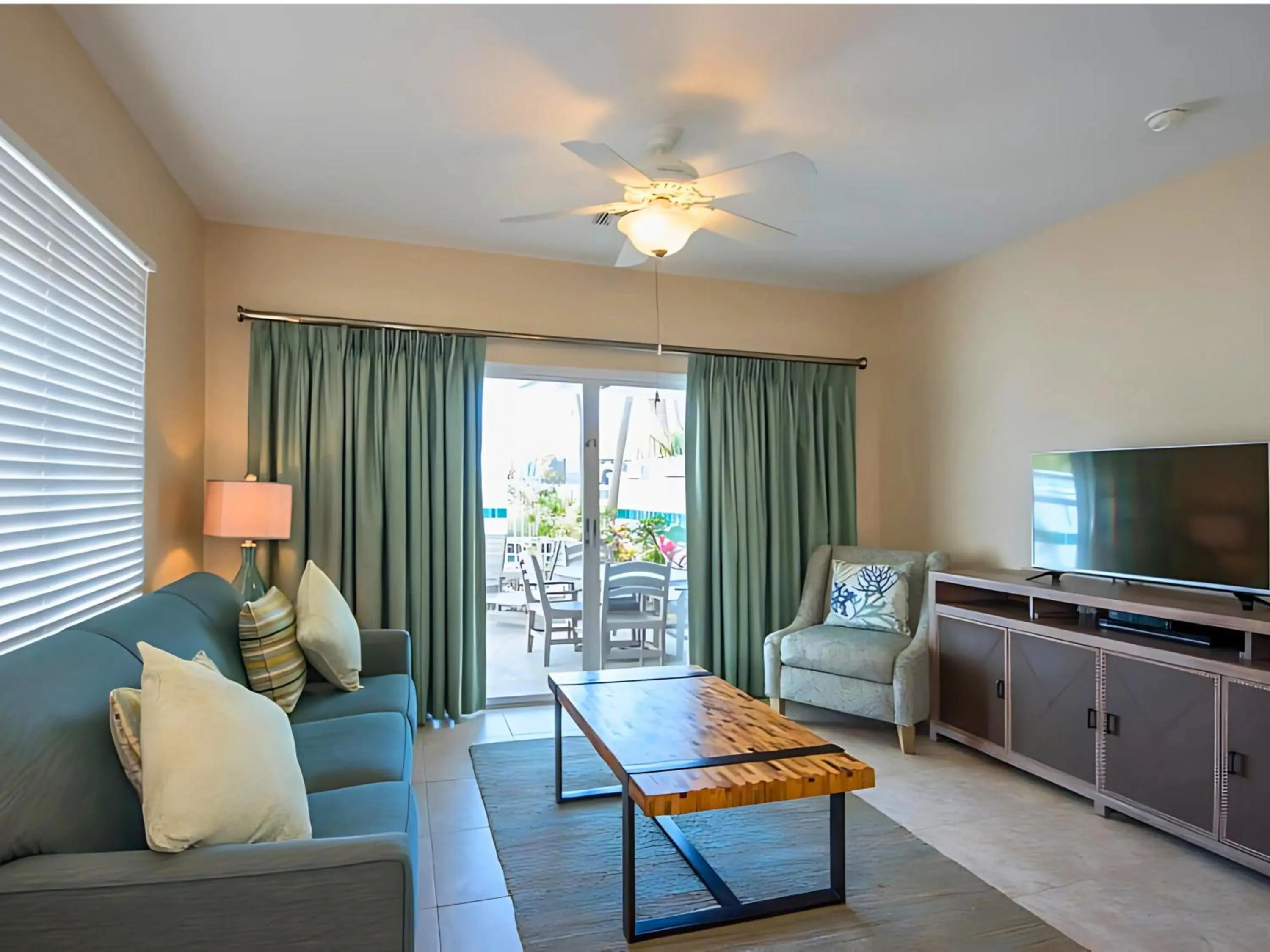 Communal lounge/ TV room in Villas at Hawks Cay Resort