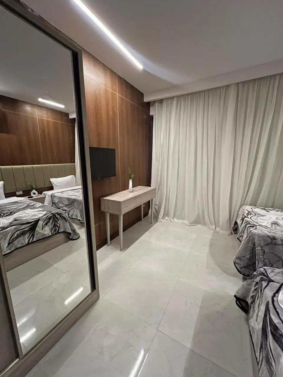 TV and multimedia, Bed in Royal Home Hotel TV and multimedia, Bed in Royal Home Hotel