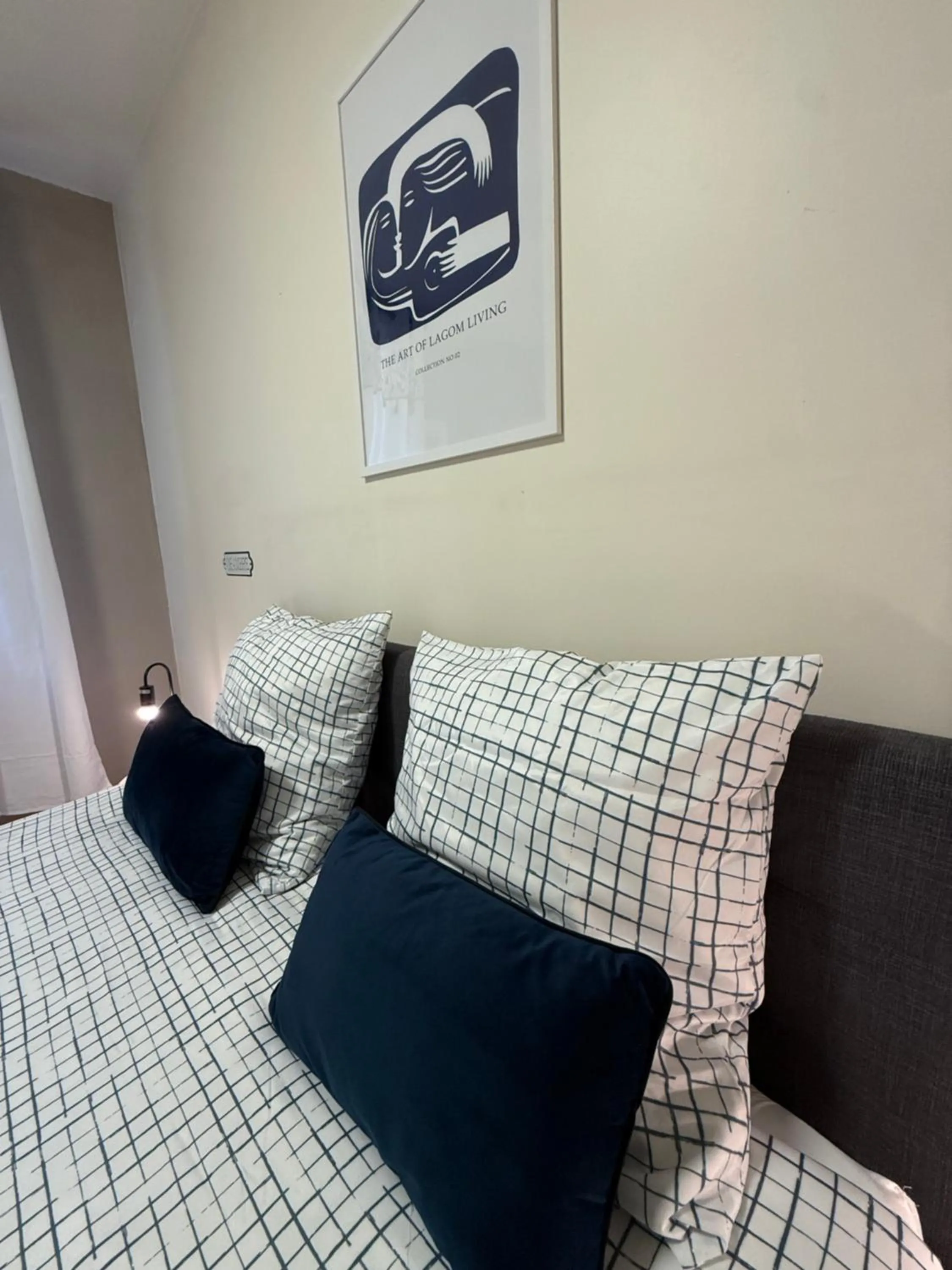 Bed in Le carré Gambetta