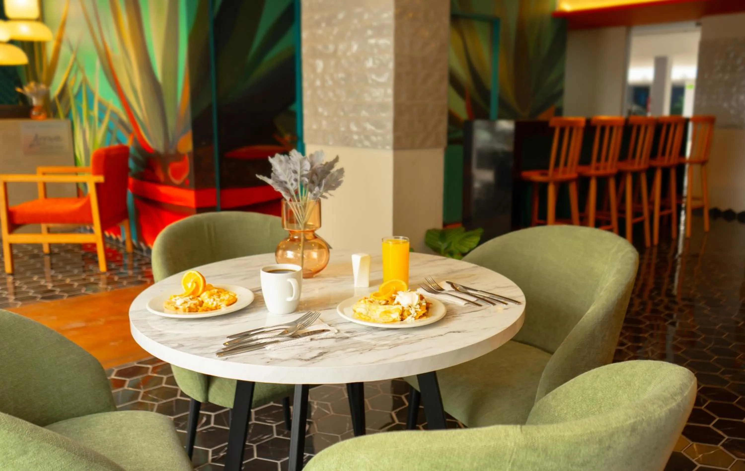 Breakfast, Restaurant/Places to Eat in Suites Futura Plaza del Sol Guadalajara