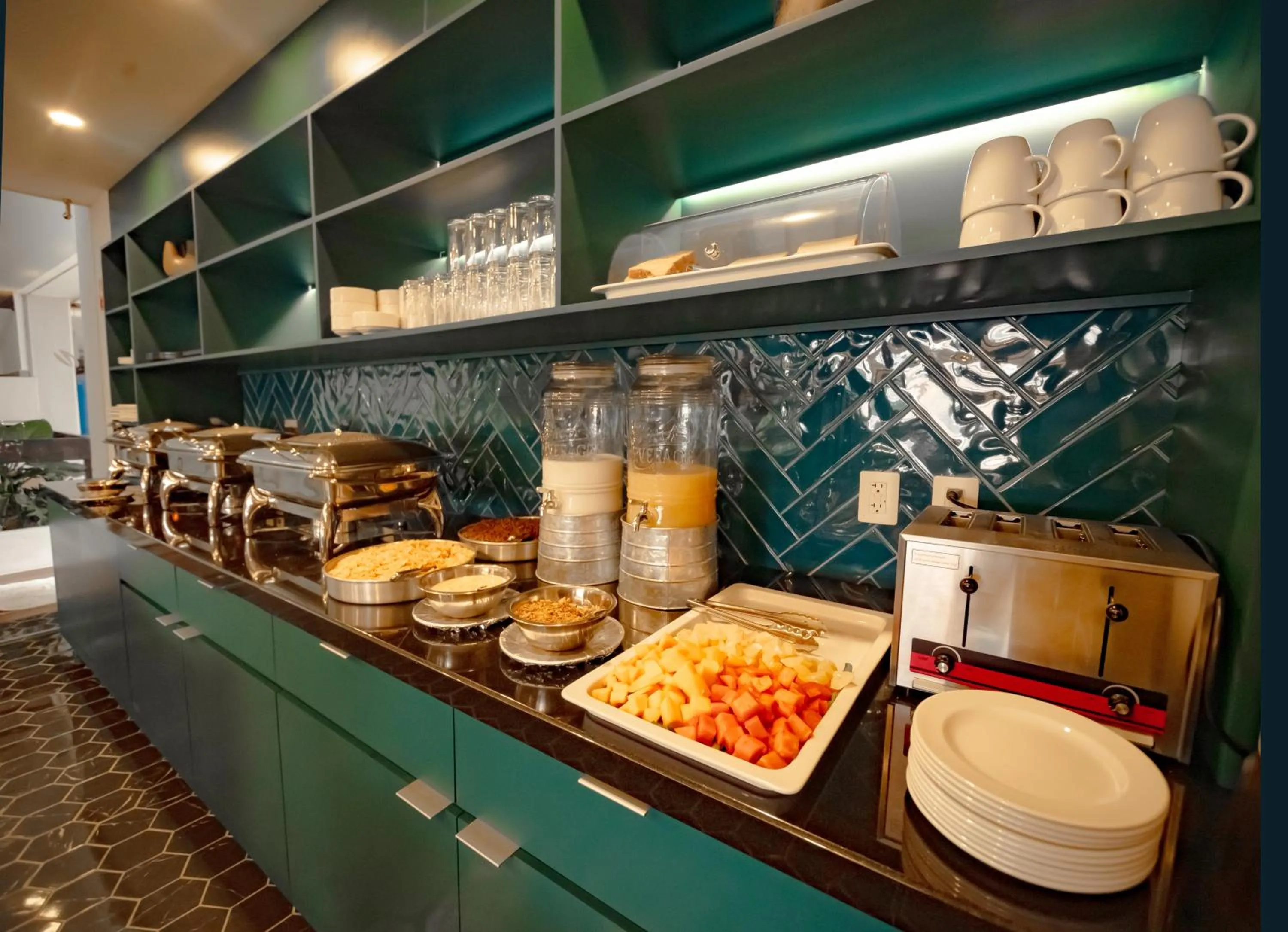 Breakfast in Suites Futura Plaza del Sol Guadalajara