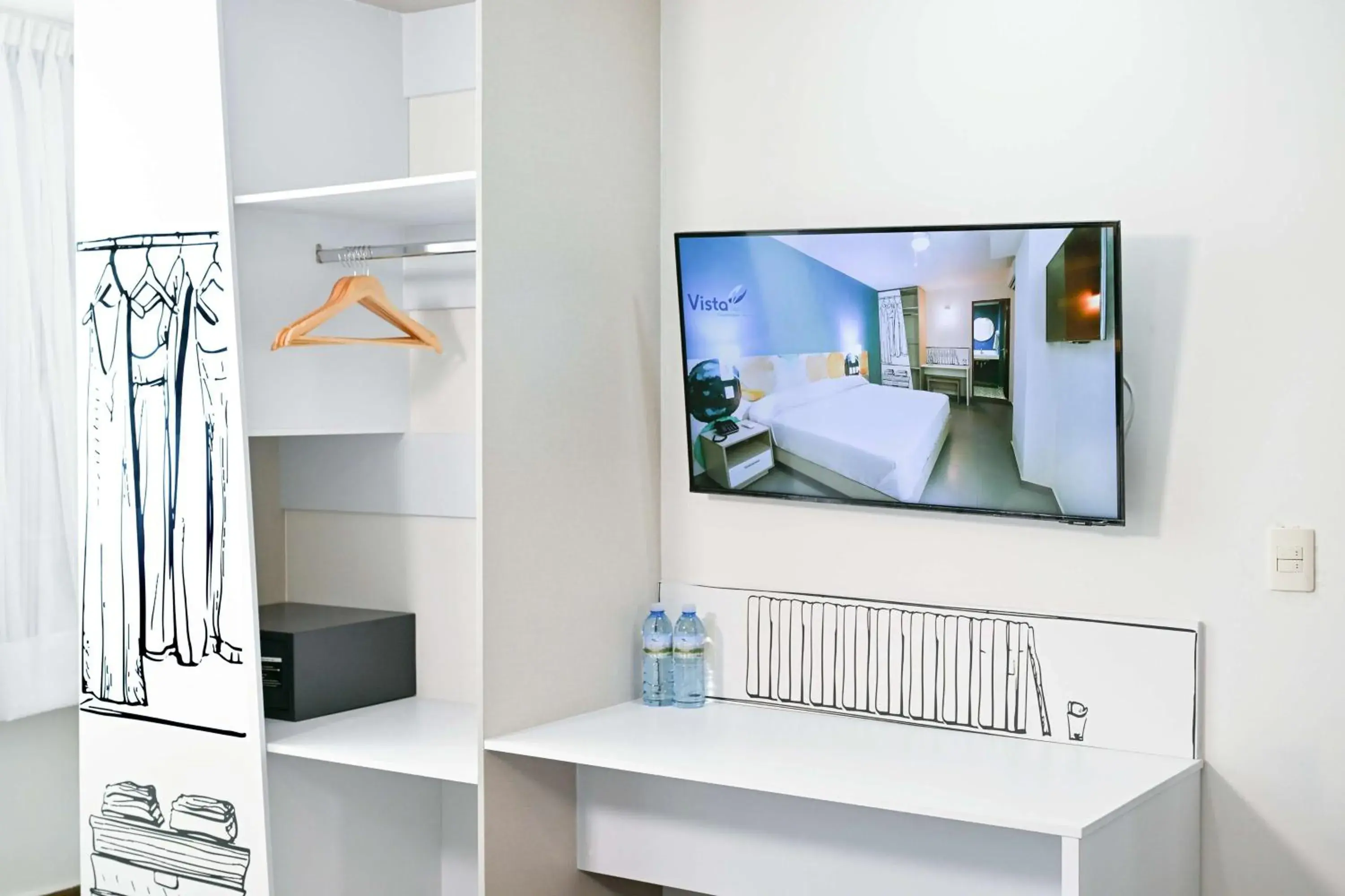 Bedroom in Vista Express Guadalajara Expo SureStay Collection by BW Bedroom in Vista Express Guadalajara Expo SureStay Collection by BW