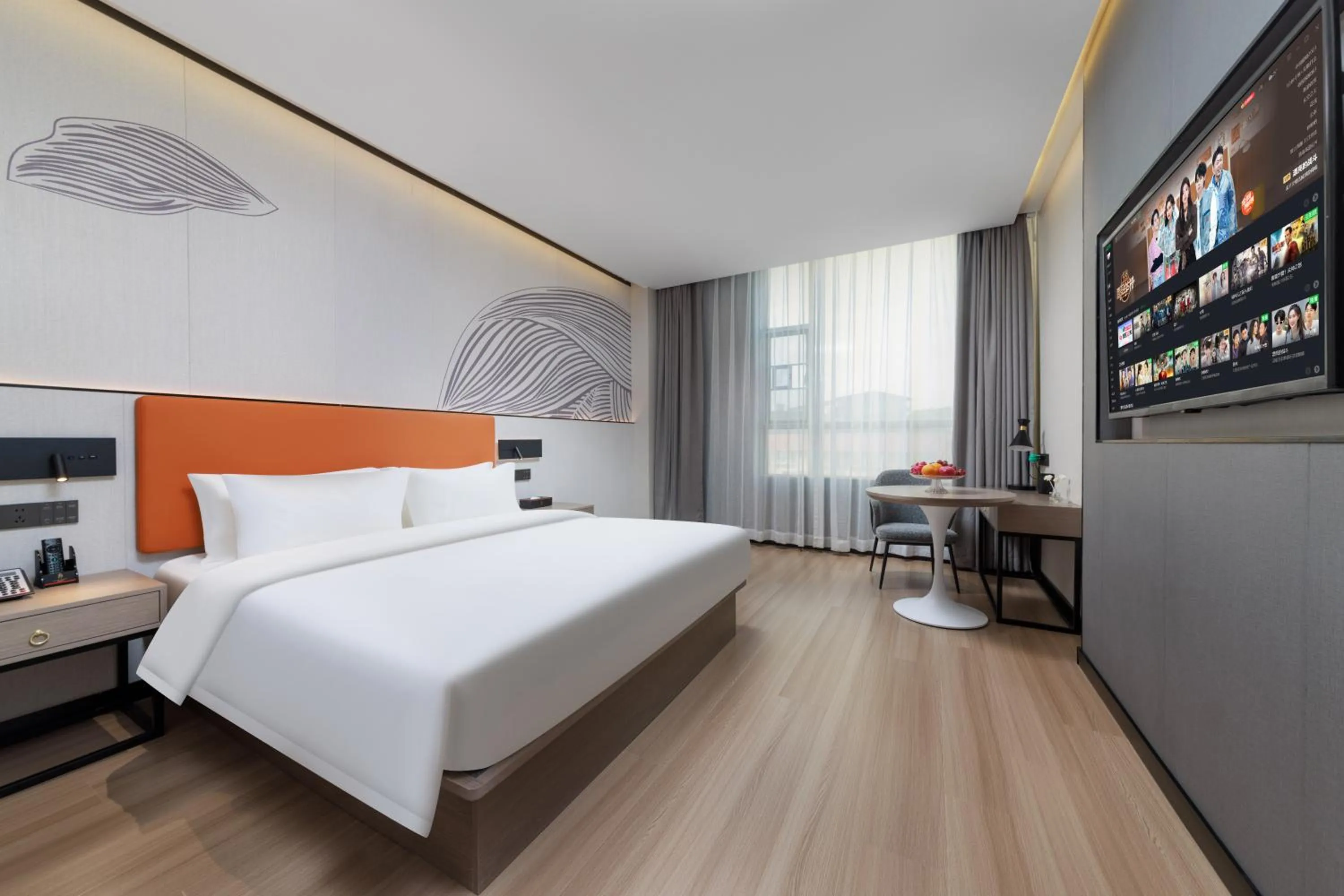 Photo of the whole room, Bed in Feili International Hotel