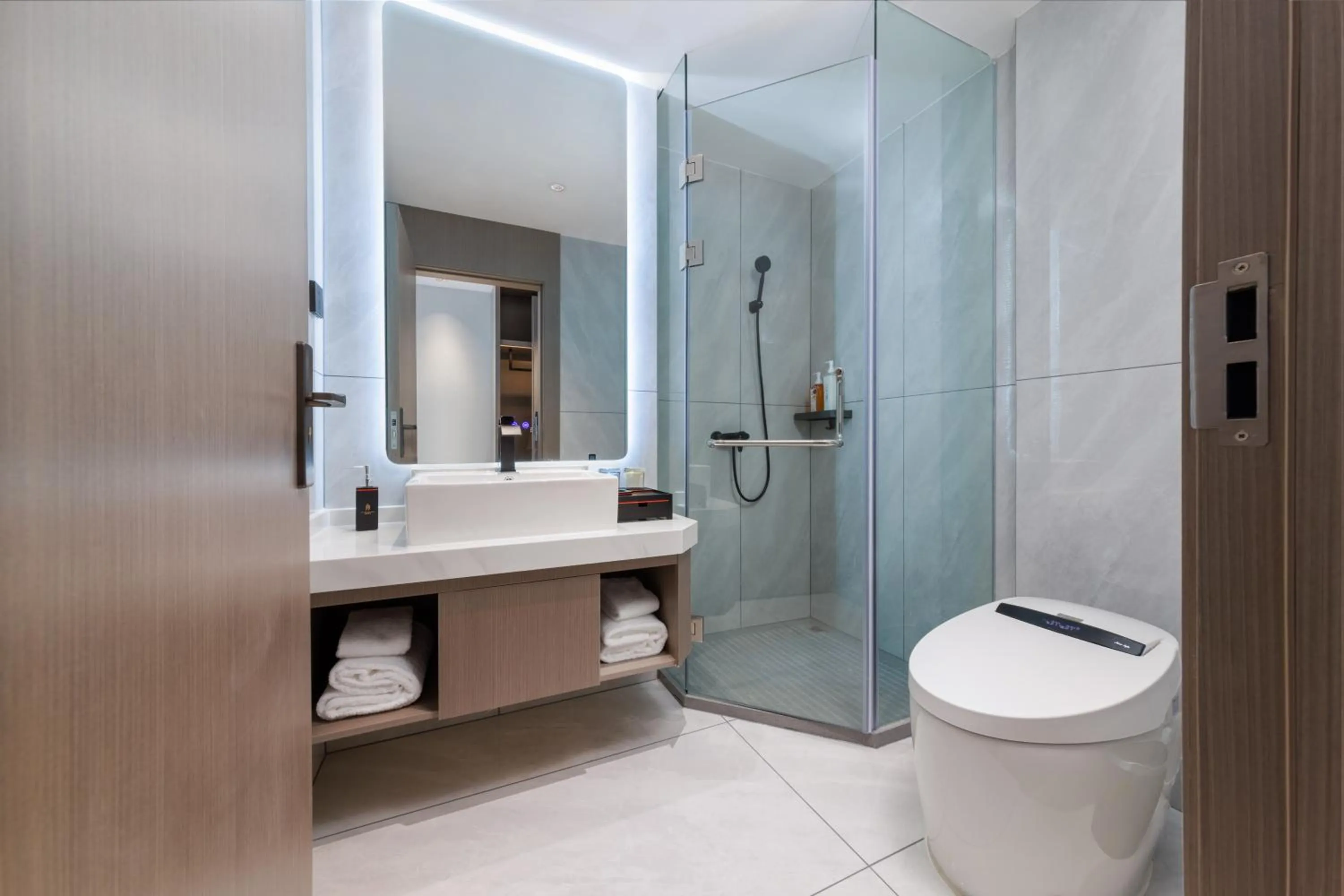 Toilet in Feili International Hotel