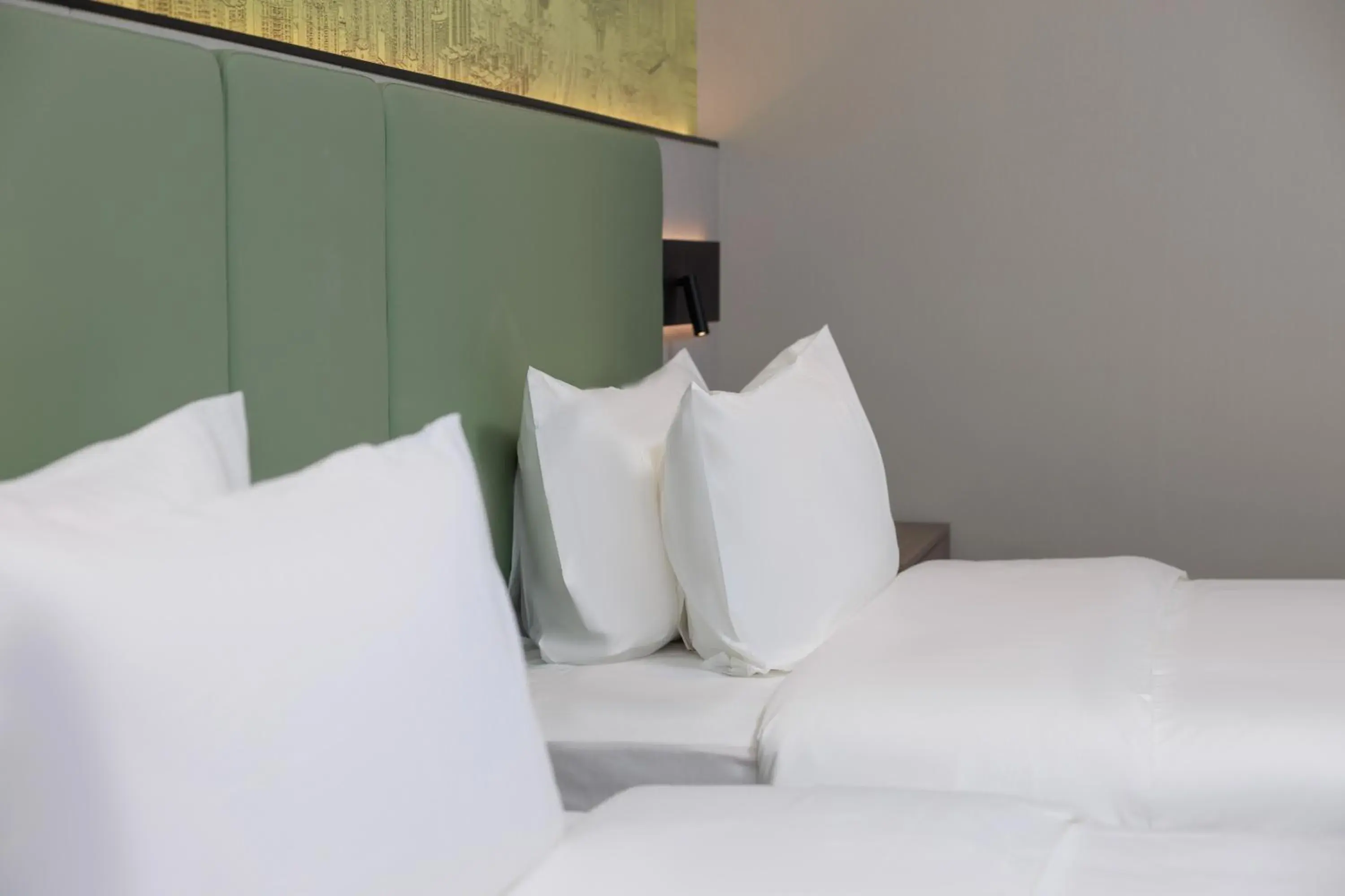 Photo of the whole room, Bed in Feili International Hotel Photo of the whole room, Bed in Feili International Hotel