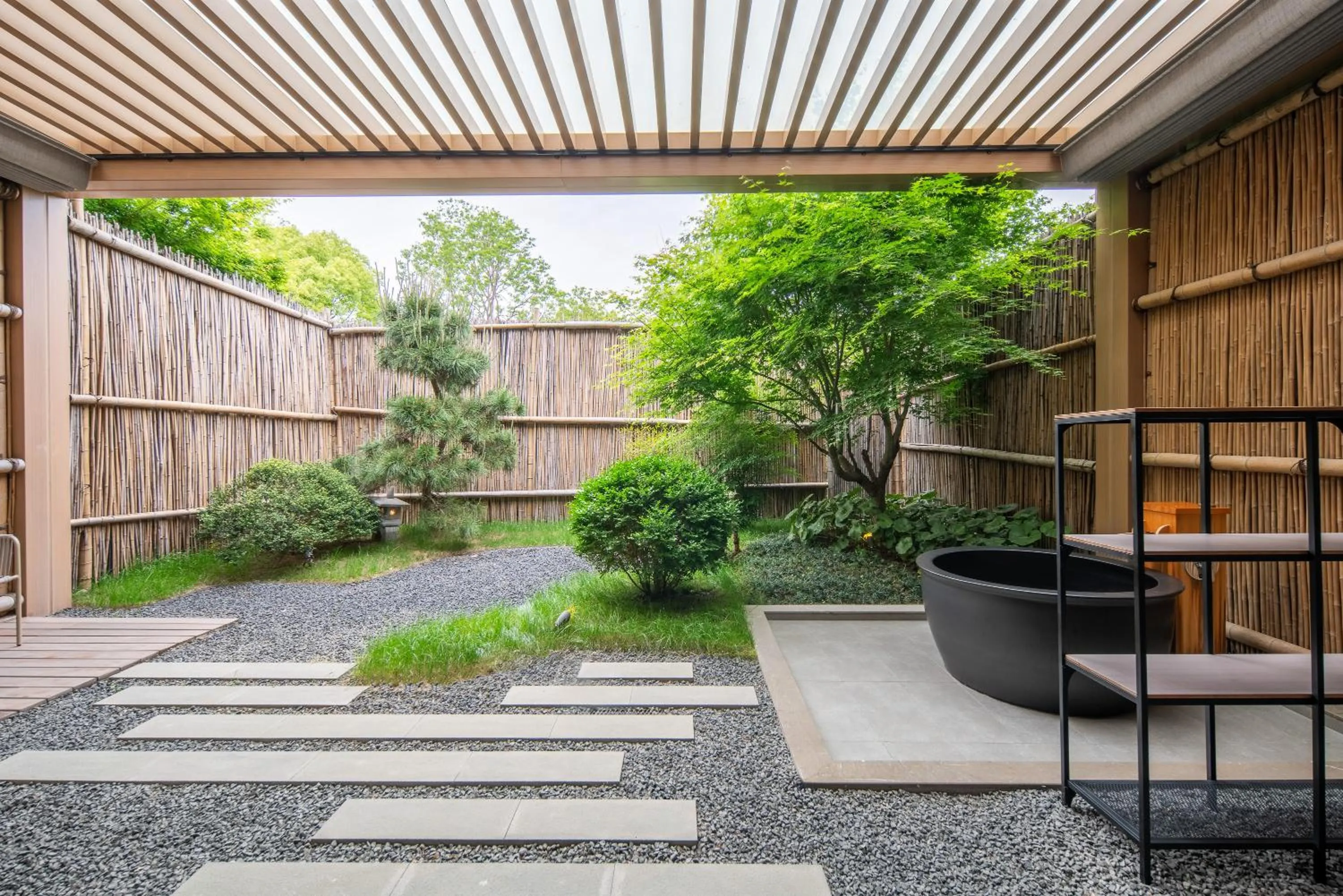 Hyakumangoku Onsen Hotel