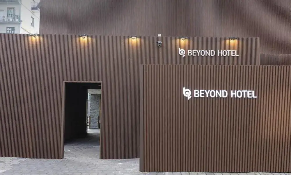 Beyond Hotel Beyond Hotel
