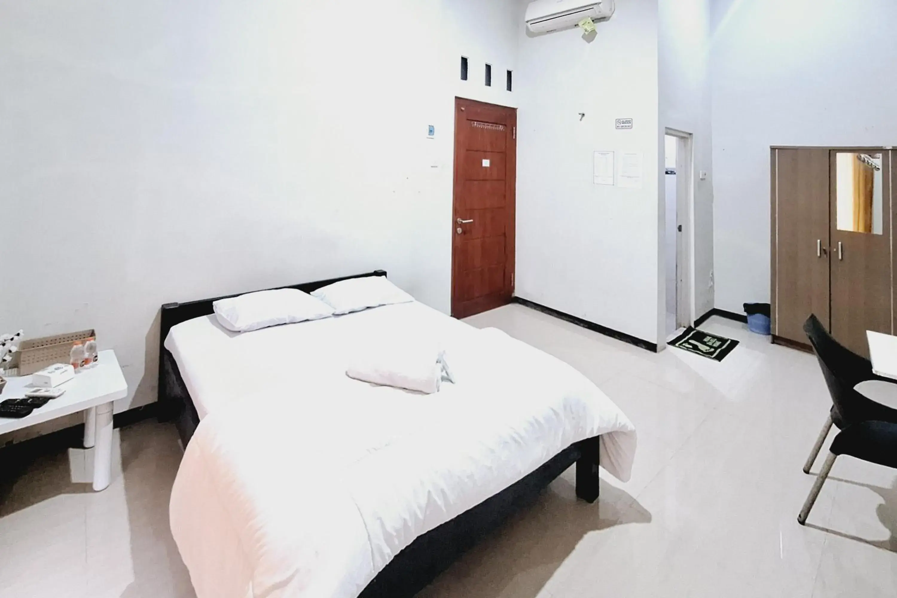 HKP Homestay RedPartner Blitar HKP Homestay RedPartner Blitar