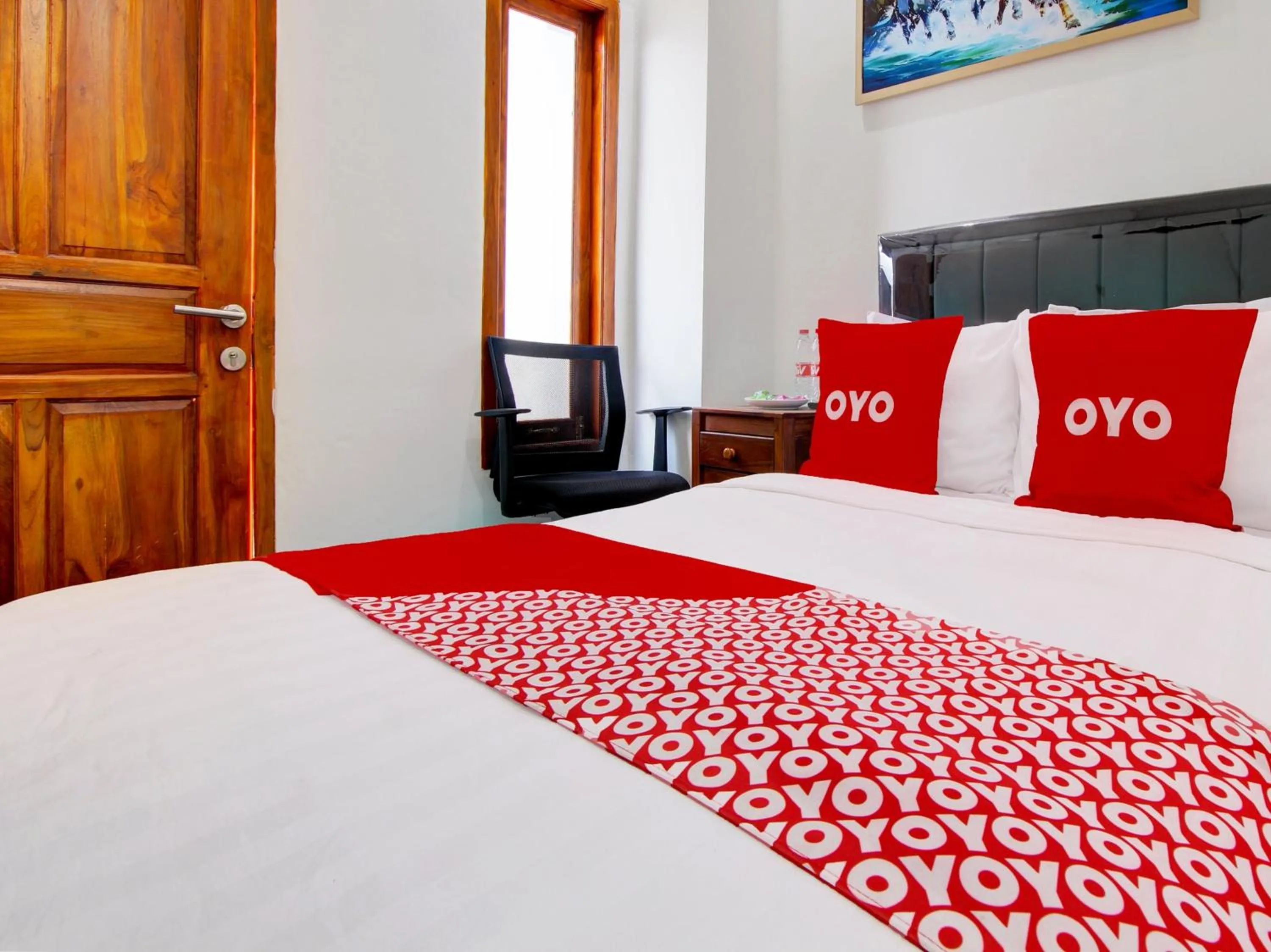 Bedroom in OYO 93188 Soren Hotel And Coffee