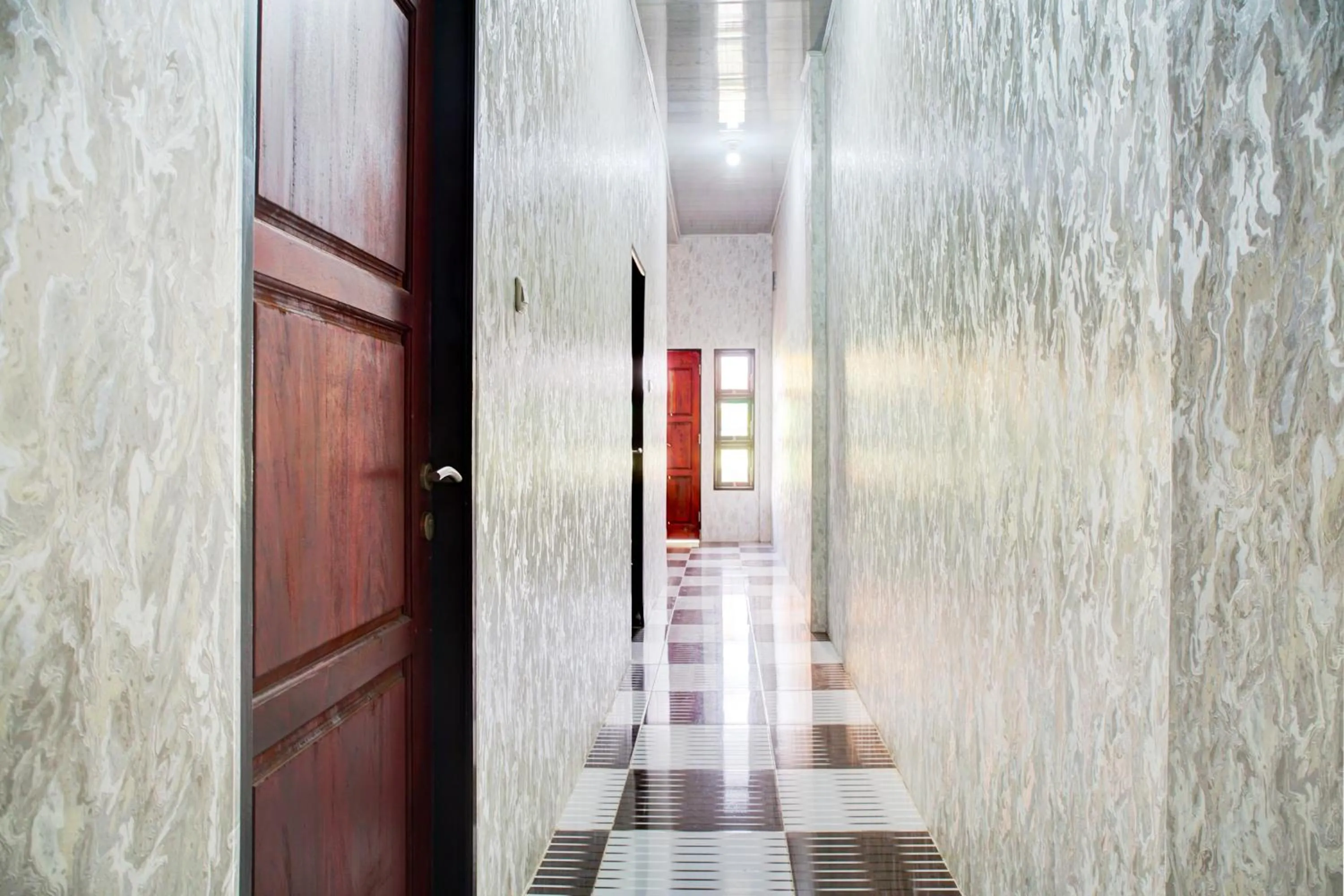 Lobby or reception in Hotel O Sartika Gh Syariah