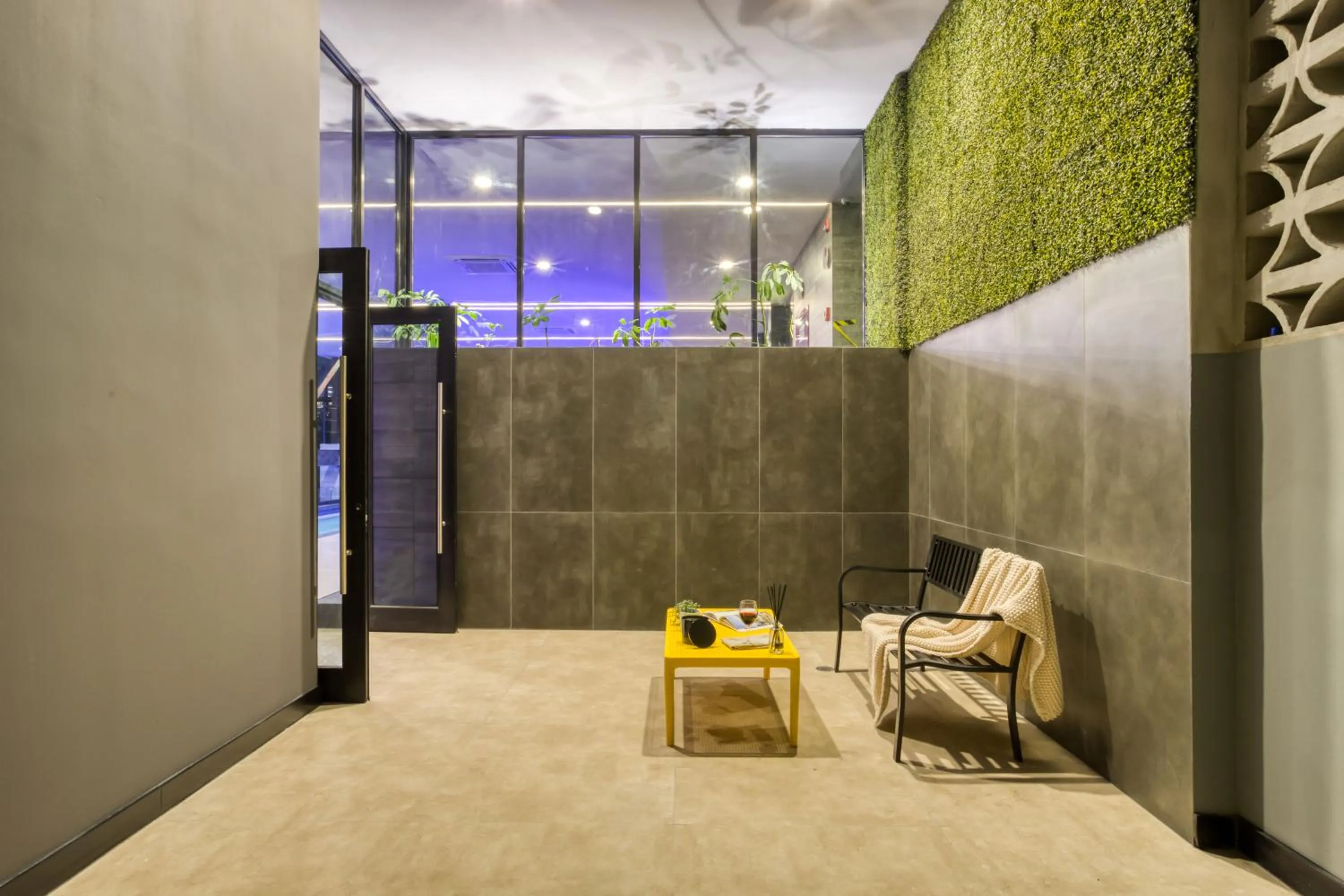 Patio in Downtown Designer Apartments by ULIV