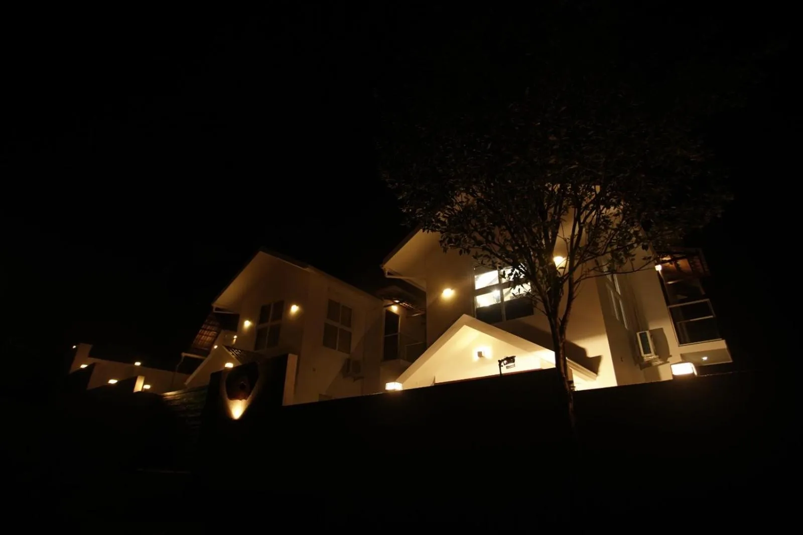 Night in Pabis luxurious stay