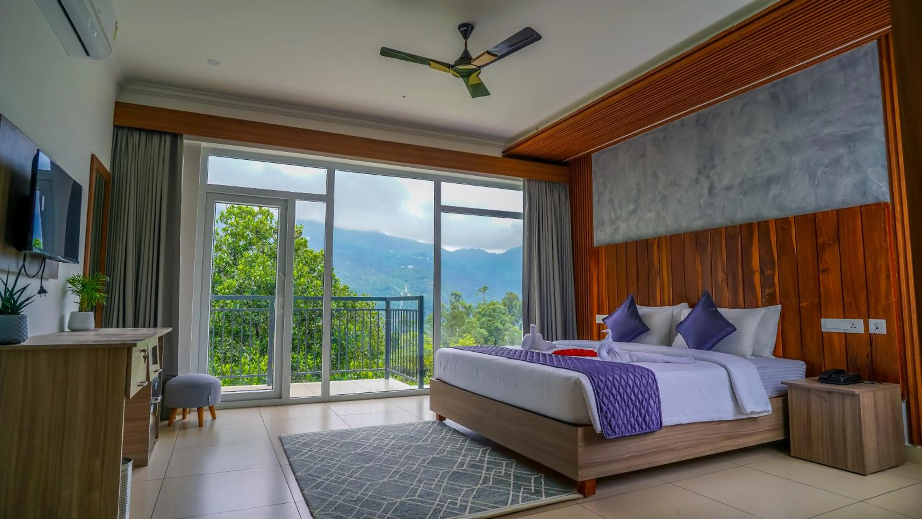 Bed in Winter Note Resorts