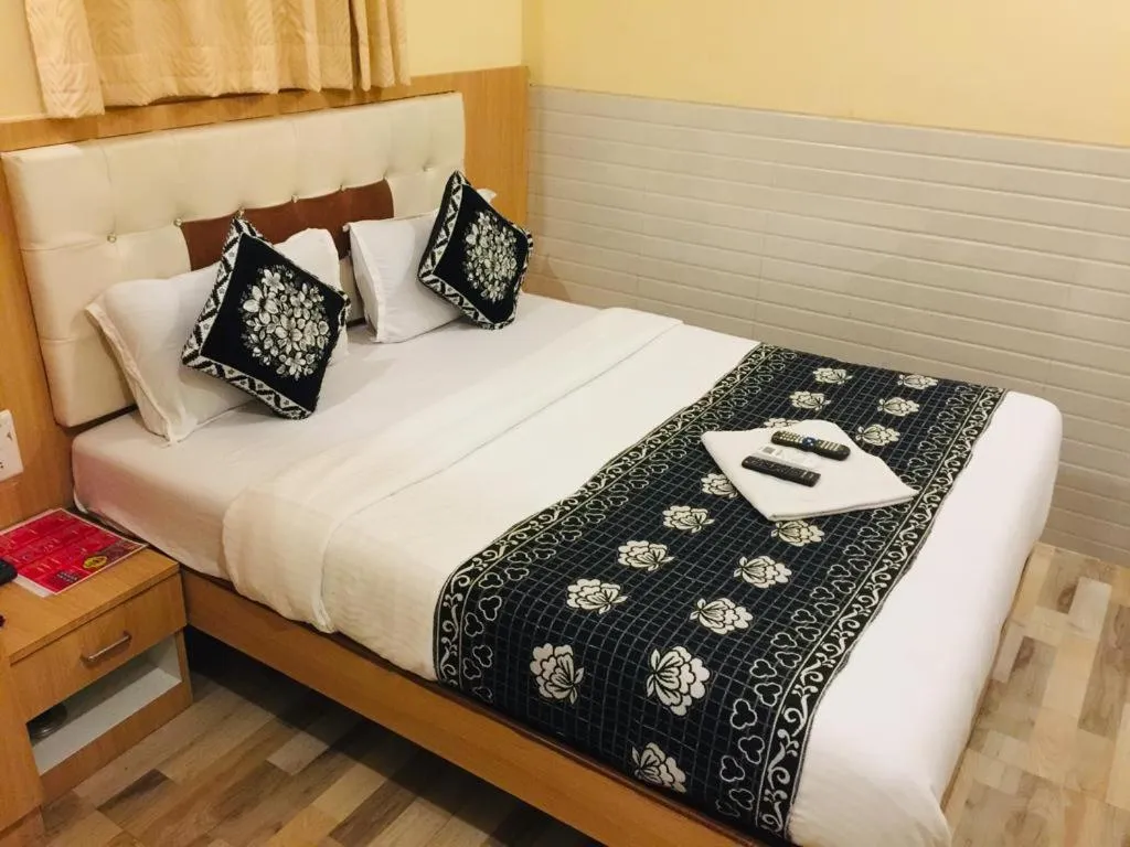 Bed in Hotel KF Residency