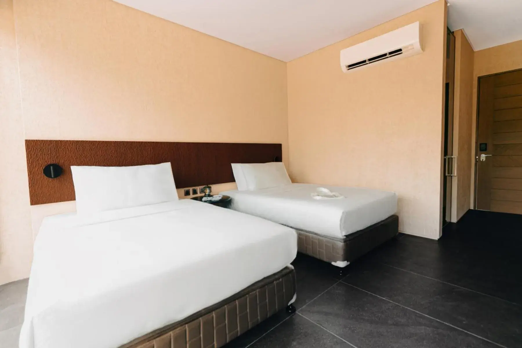 Bed in The Funny Lion - Puerto Princesa Bed in The Funny Lion - Puerto Princesa