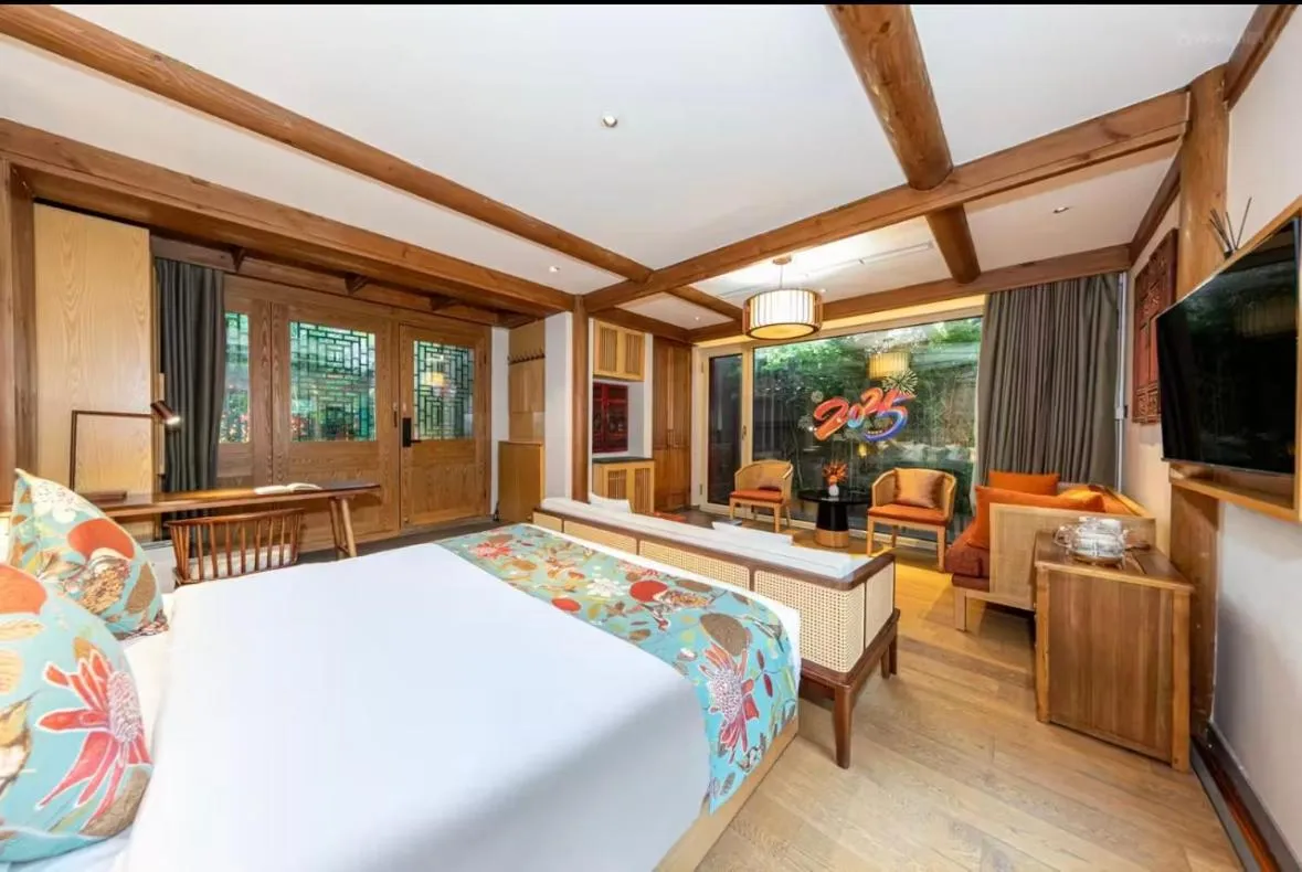 Photo of the whole room, Bed in The JOY courtyard Beijing near Tiananmen Forbidden City