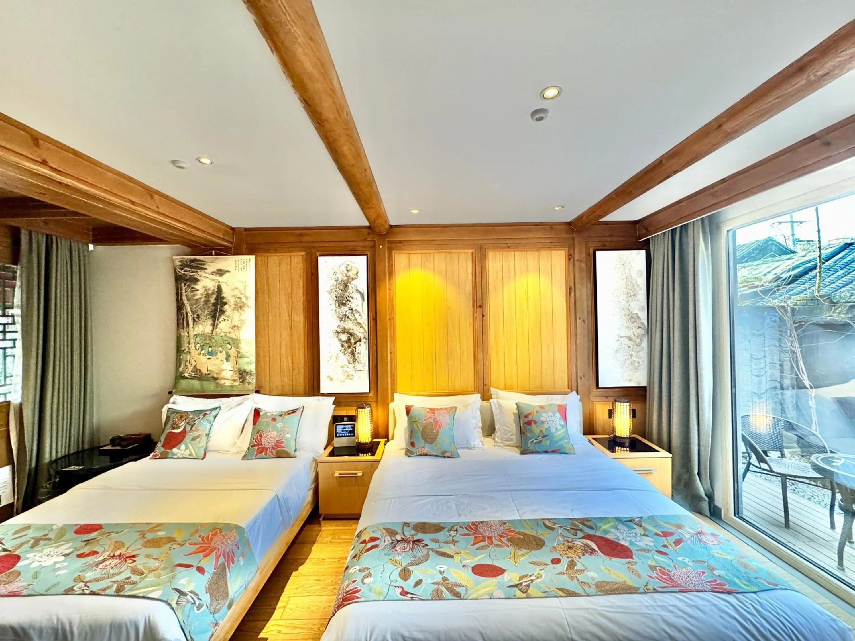 Bed in The JOY courtyard Beijing near Tiananmen Forbidden City