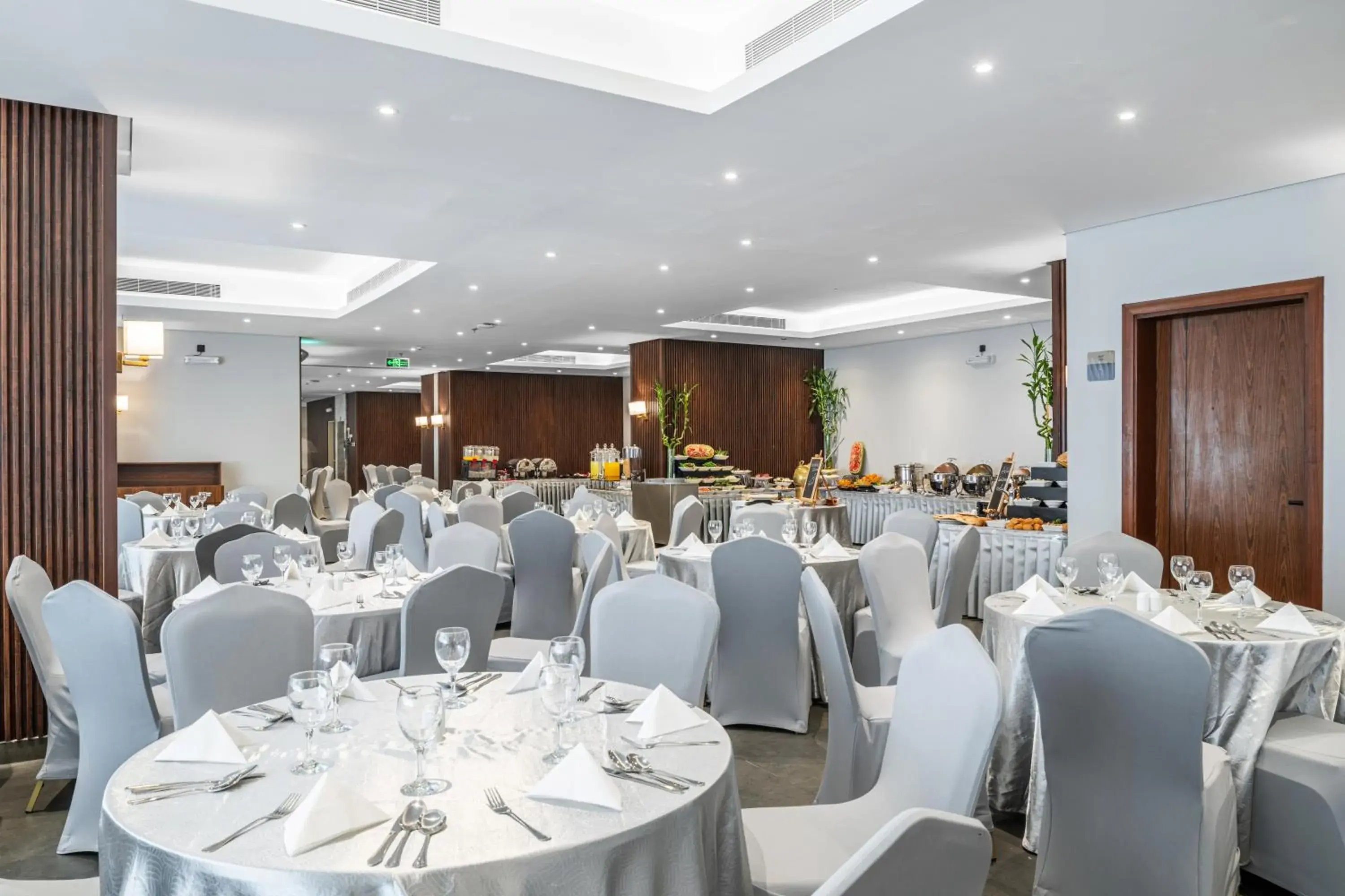 Restaurant/places to eat in Elaf Qinwan Hotel Restaurant/places to eat in Elaf Qinwan Hotel