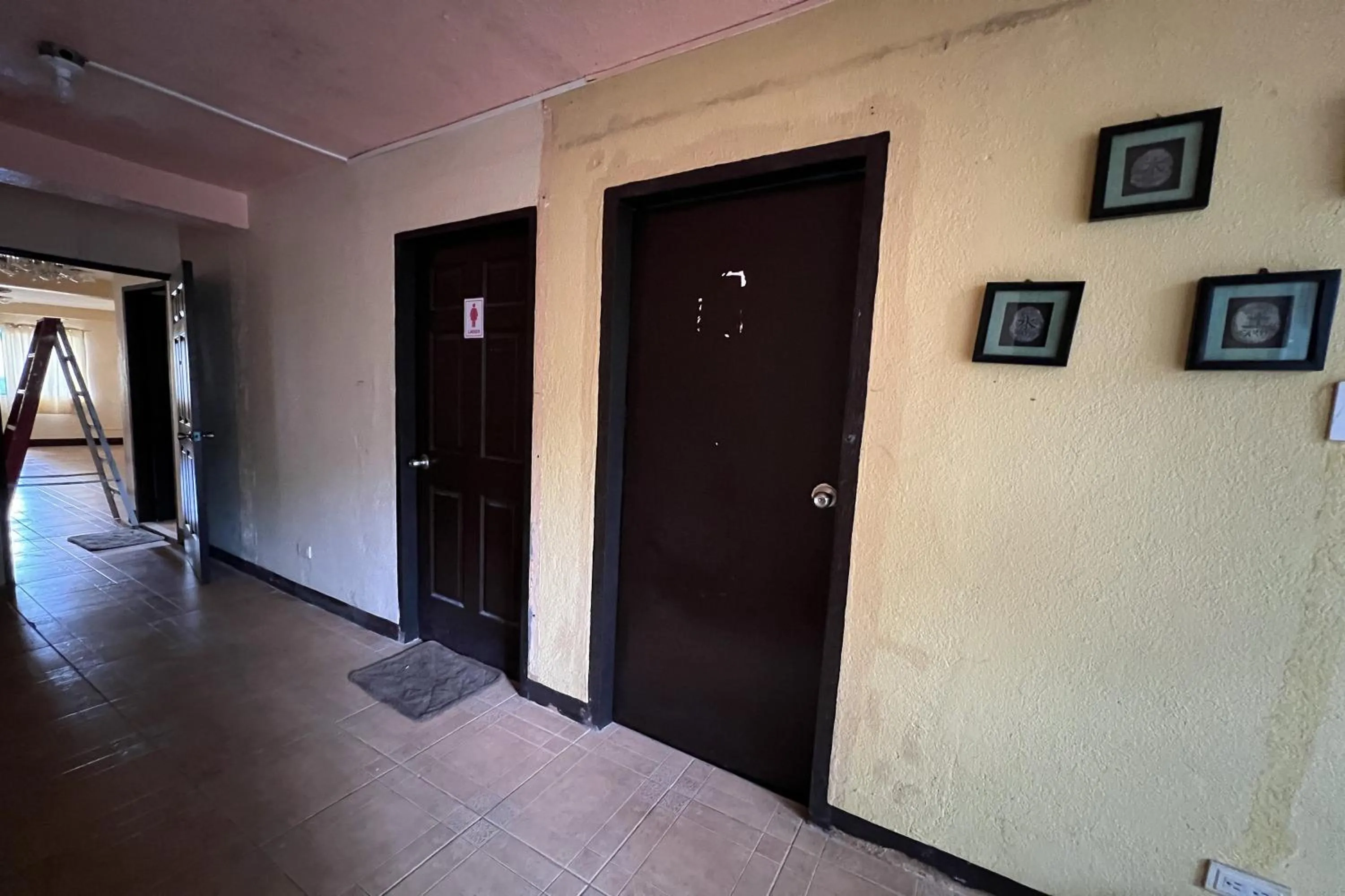 Property building in Vista Venice Resort