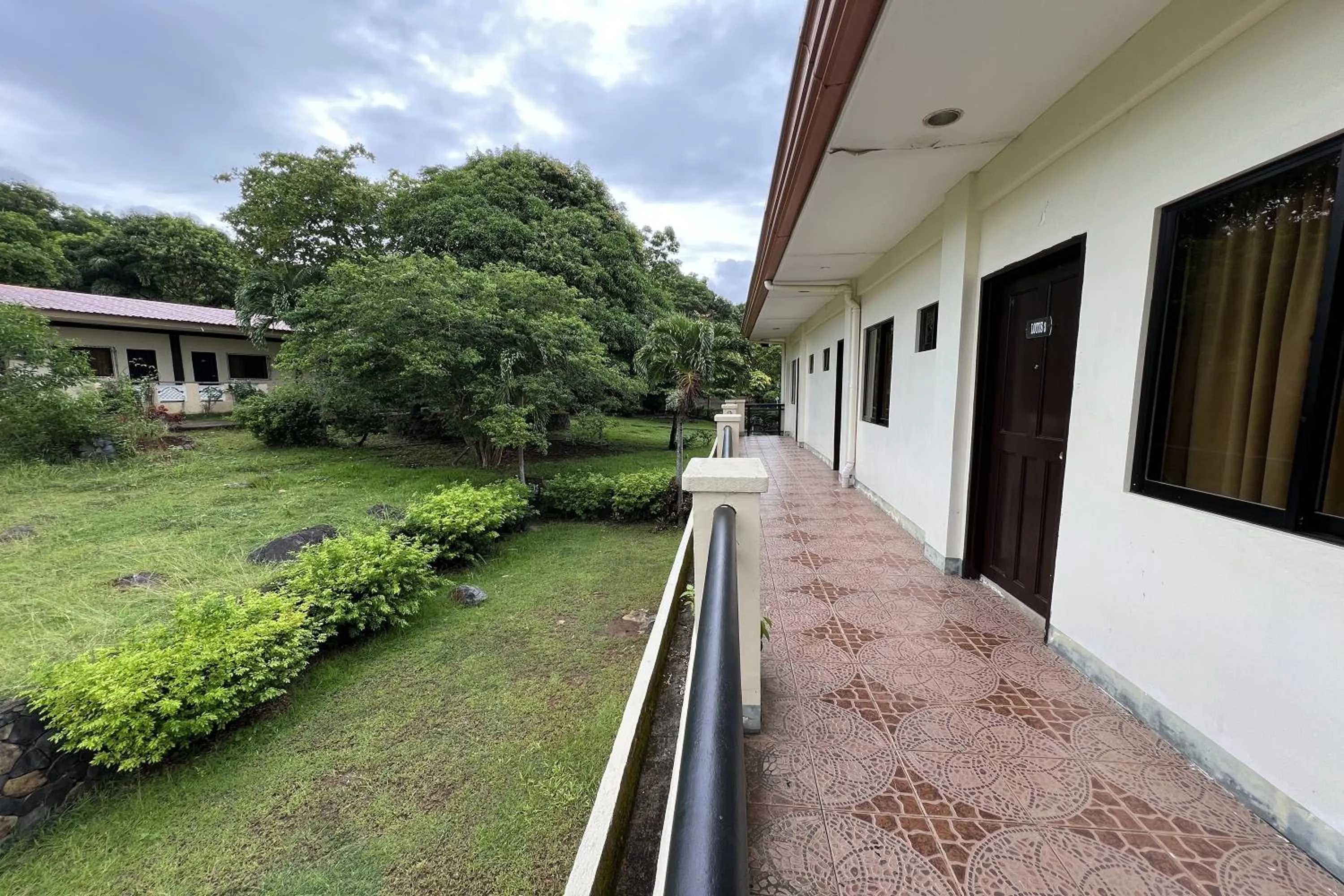 Property building in Vista Venice Resort