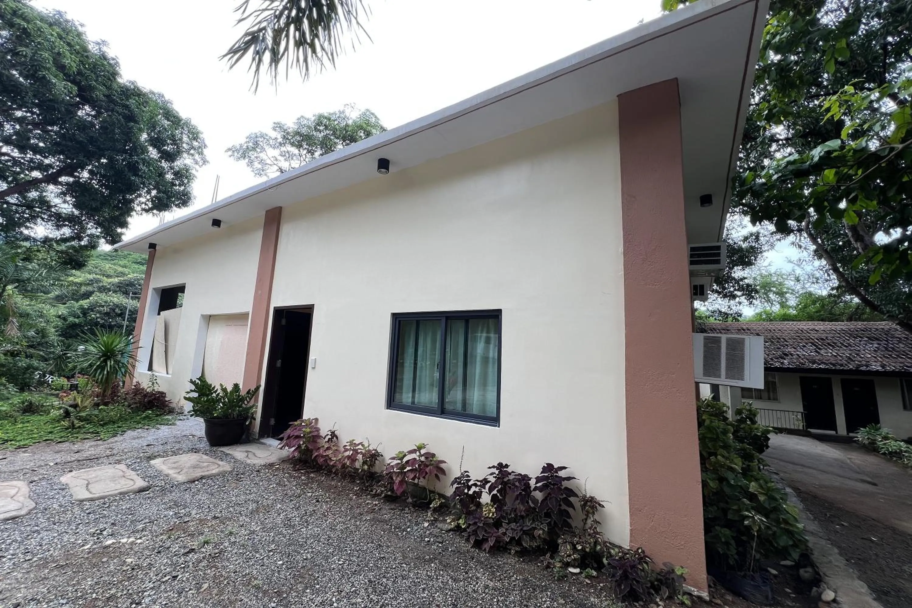 Property building in Vista Venice Resort