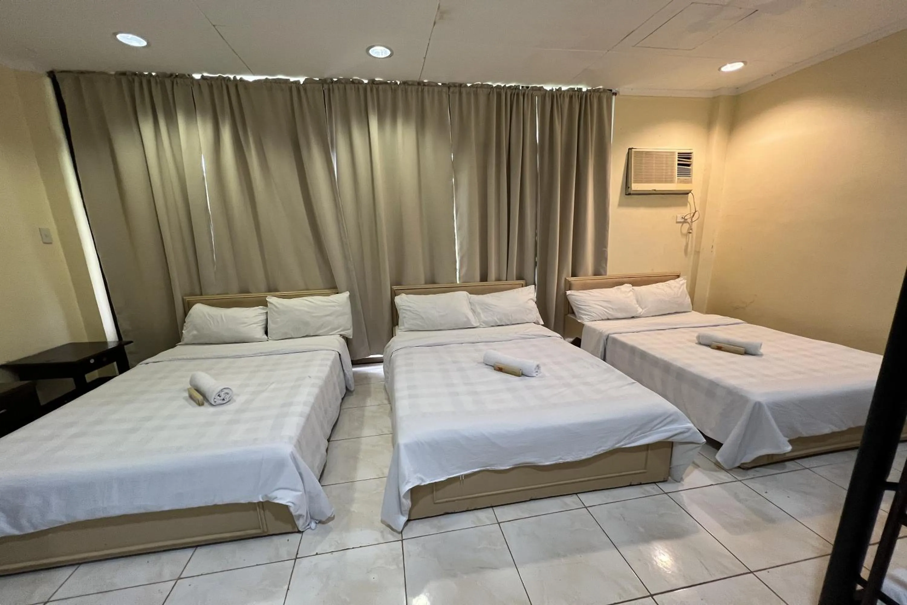 Photo of the whole room, Bed in Vista Venice Resort