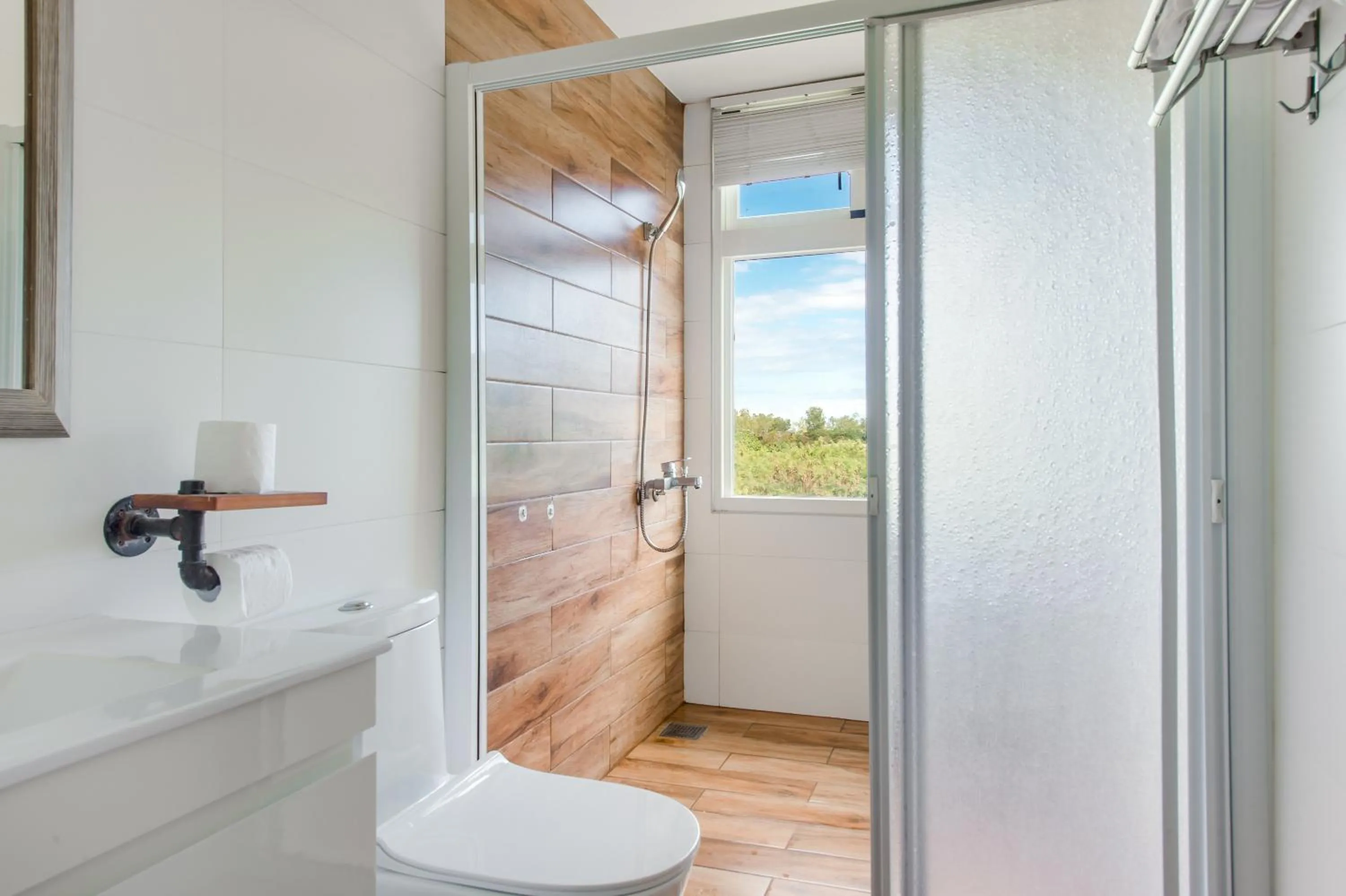 Shower in Wilderness1138 Hualien B&B