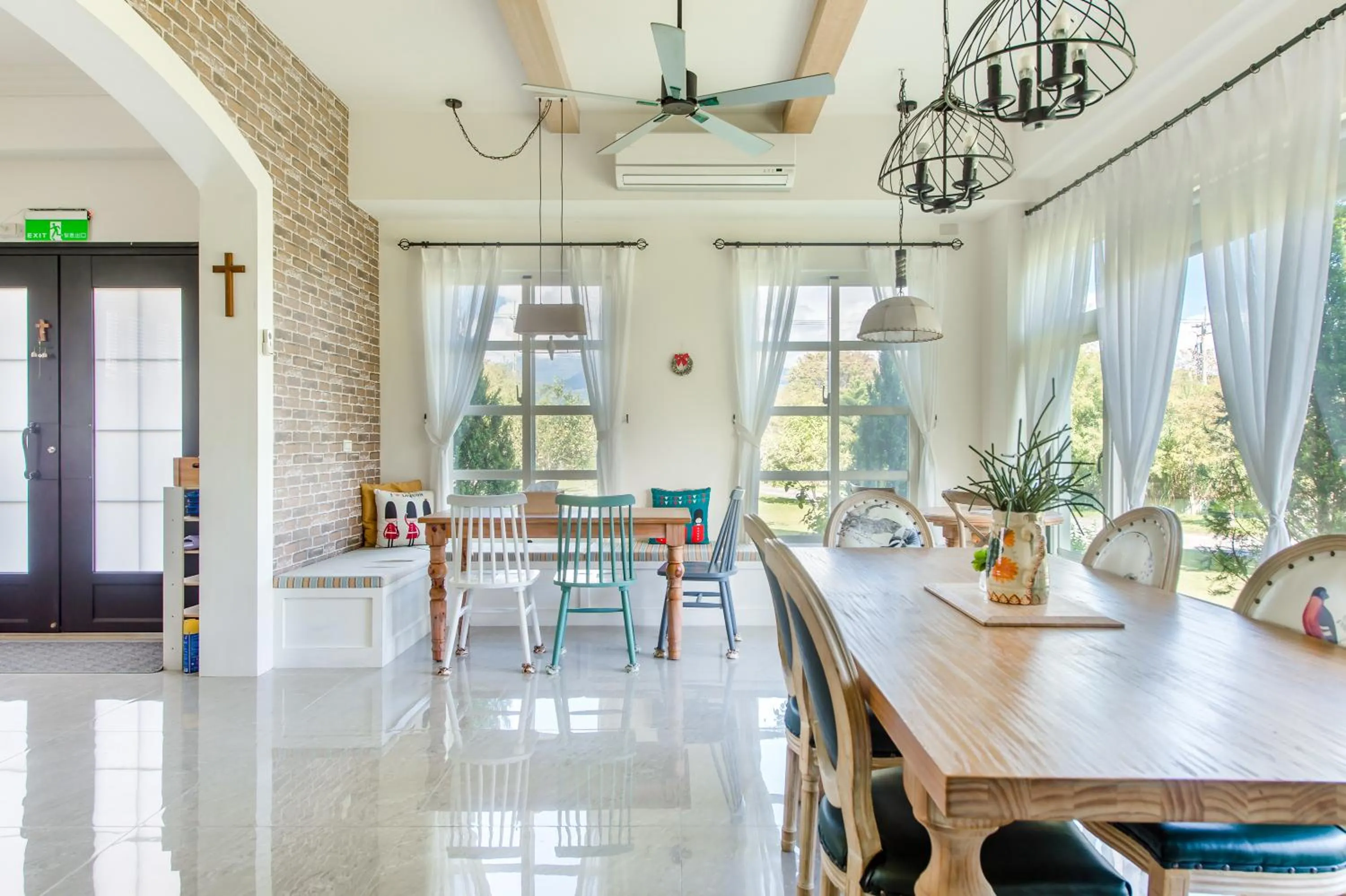 Dining area in Wilderness1138 Hualien B&B