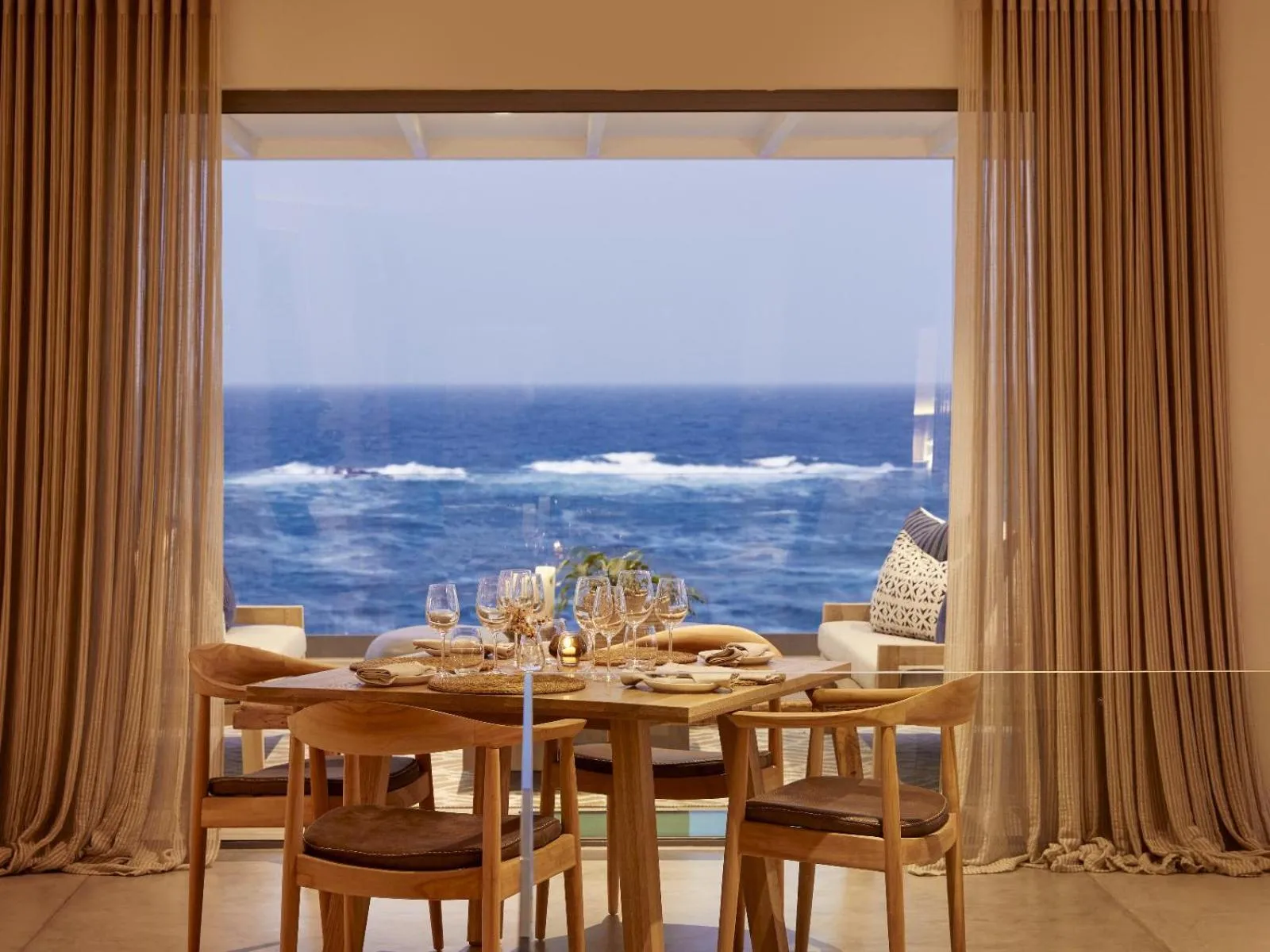Dining area in Walkers Beach