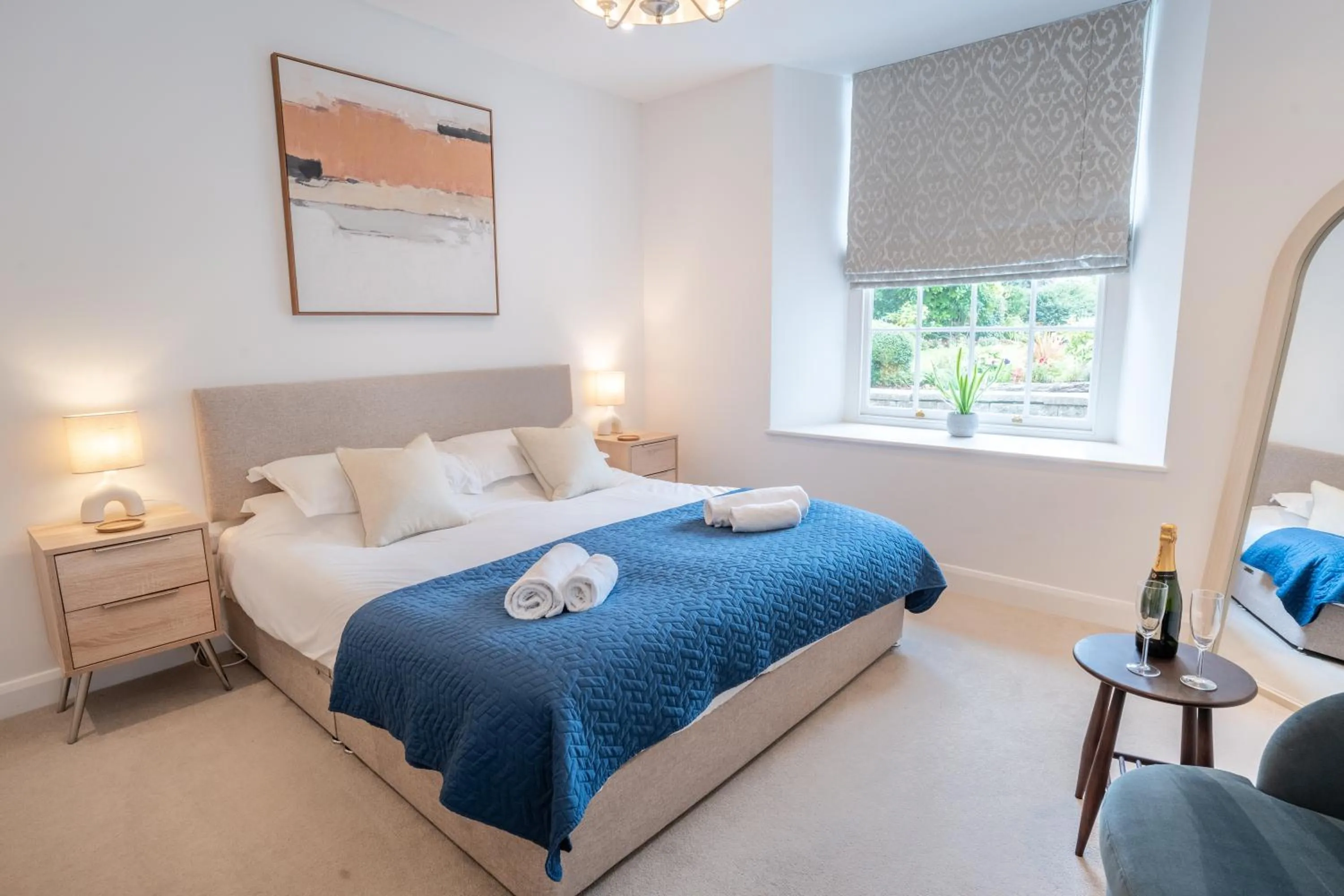 Bed in Lonsdale House Boutique Apartments