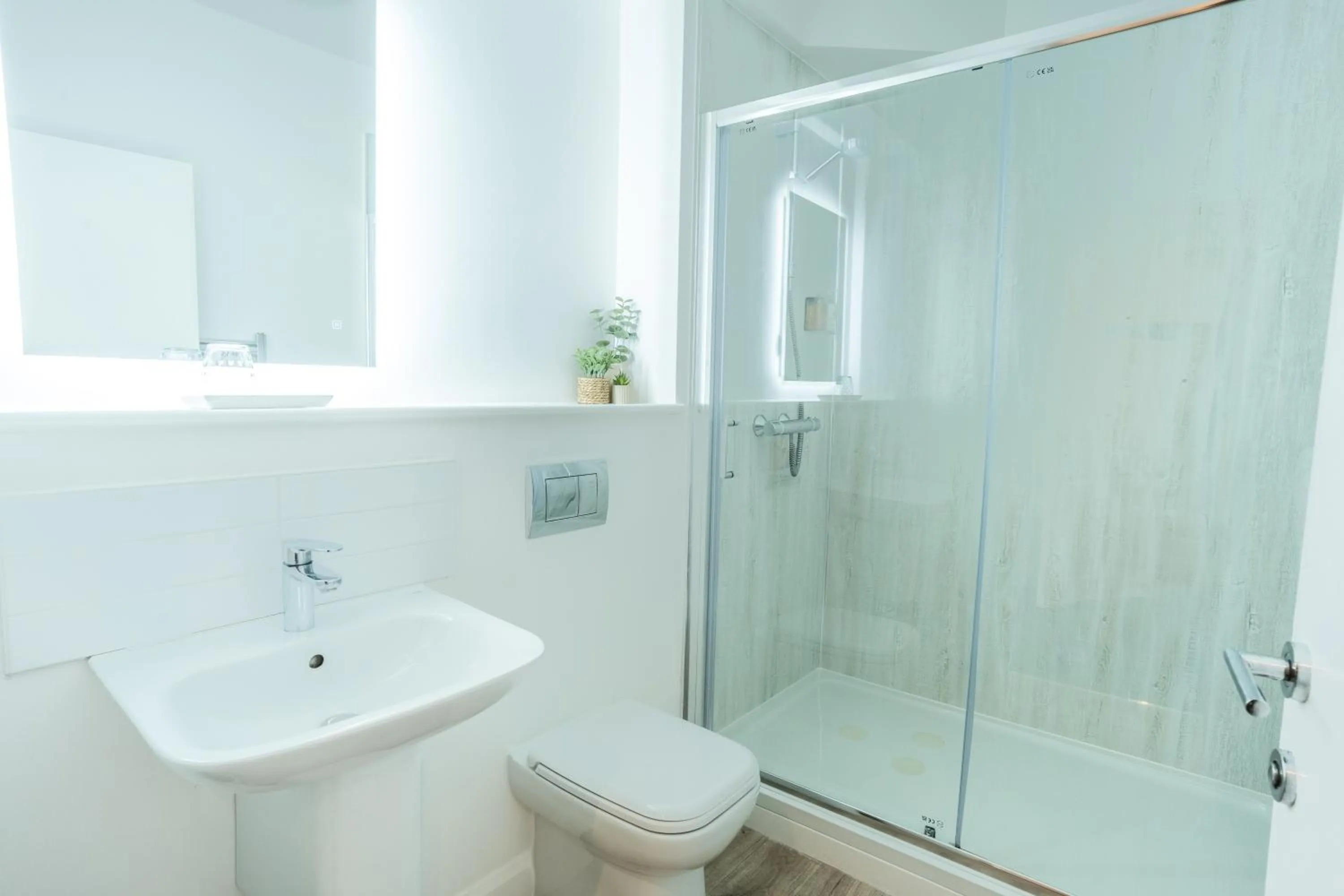 Shower in Lonsdale House Boutique Apartments