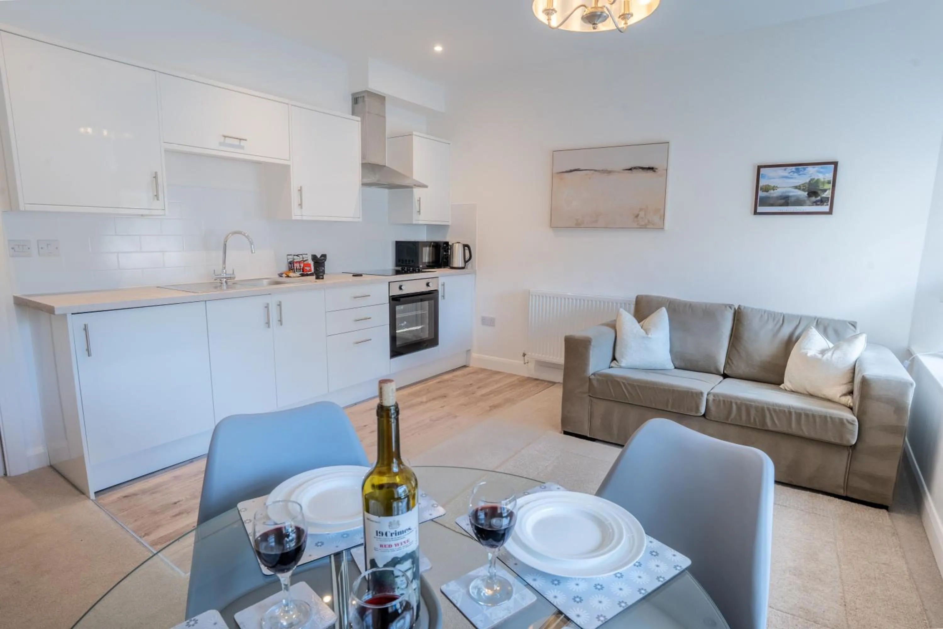 Kitchen or kitchenette in Lonsdale House Boutique Apartments