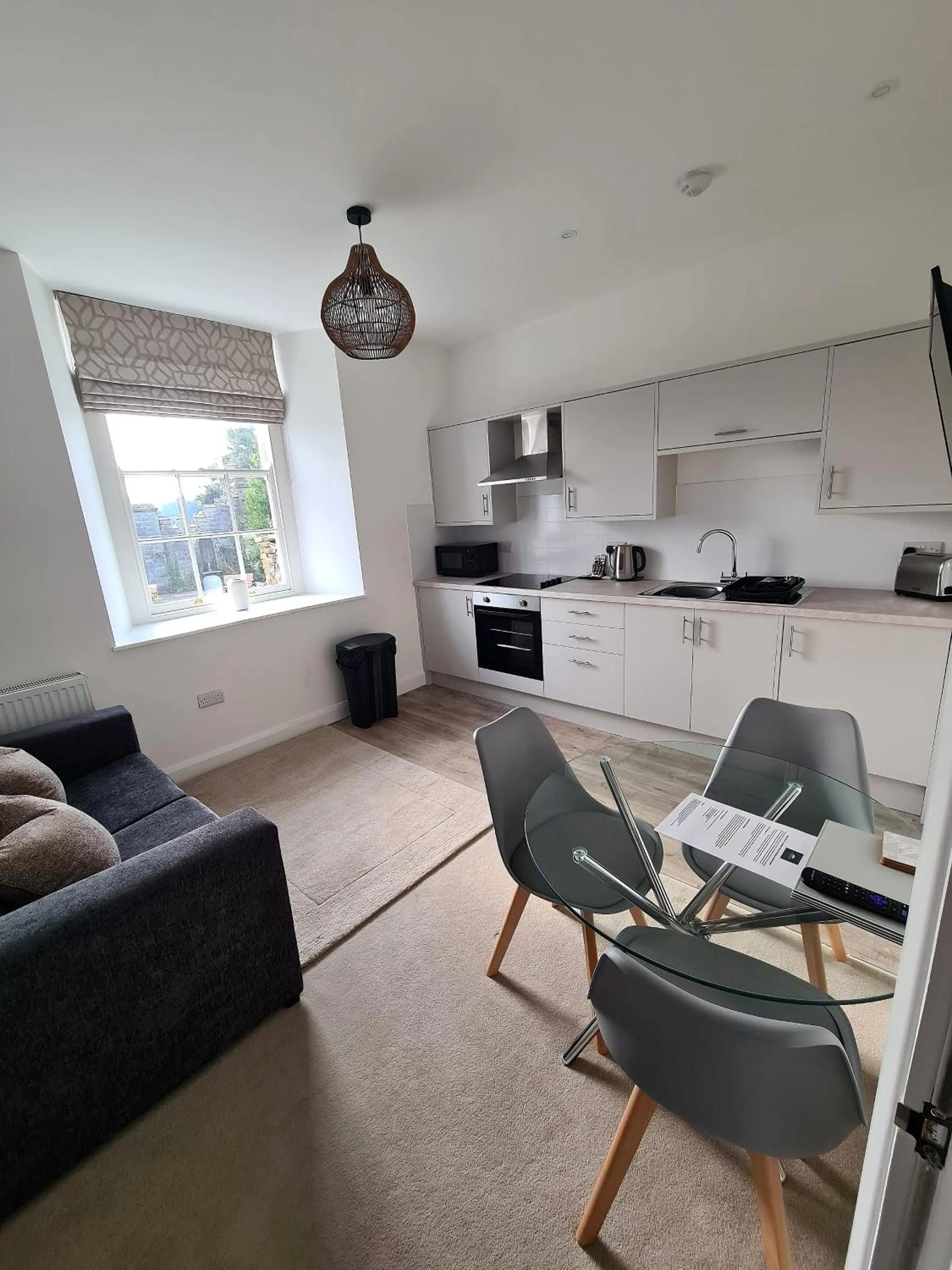 Kitchen or kitchenette in Lonsdale House Boutique Apartments