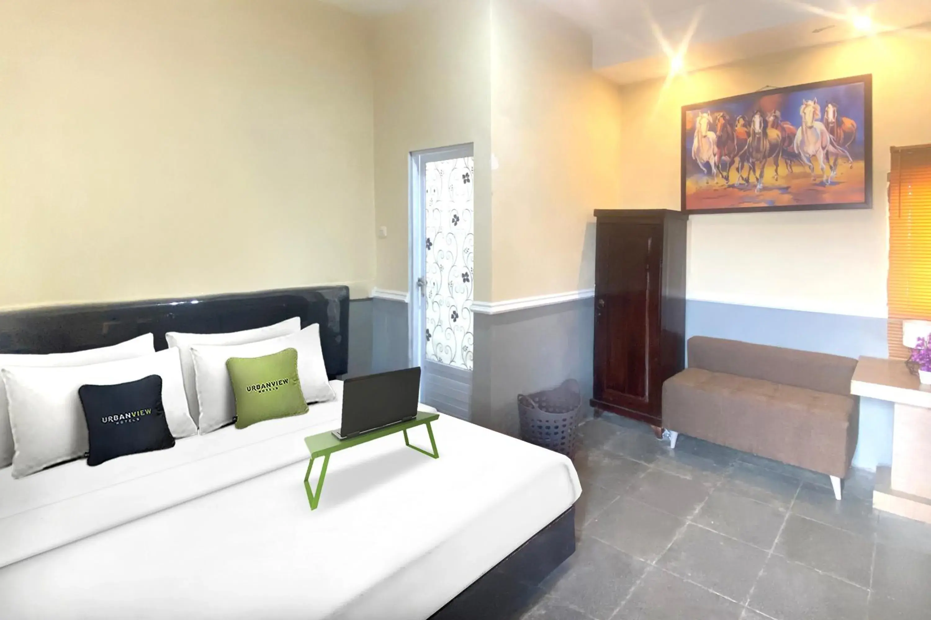 Urbanview Hotel Syariah House of Tuwuh by RedDoorz Urbanview Hotel Syariah House of Tuwuh by RedDoorz