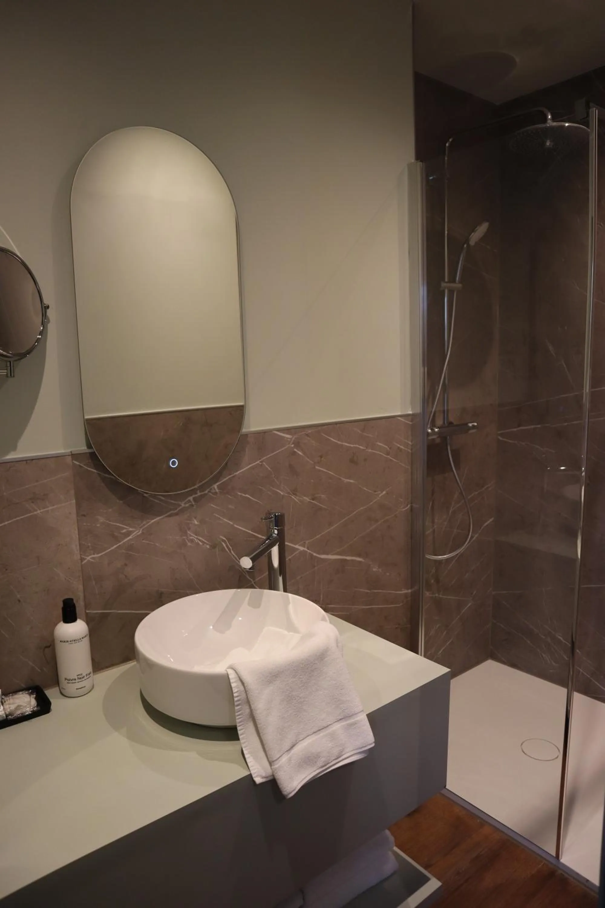 Bathroom in Hotel Central