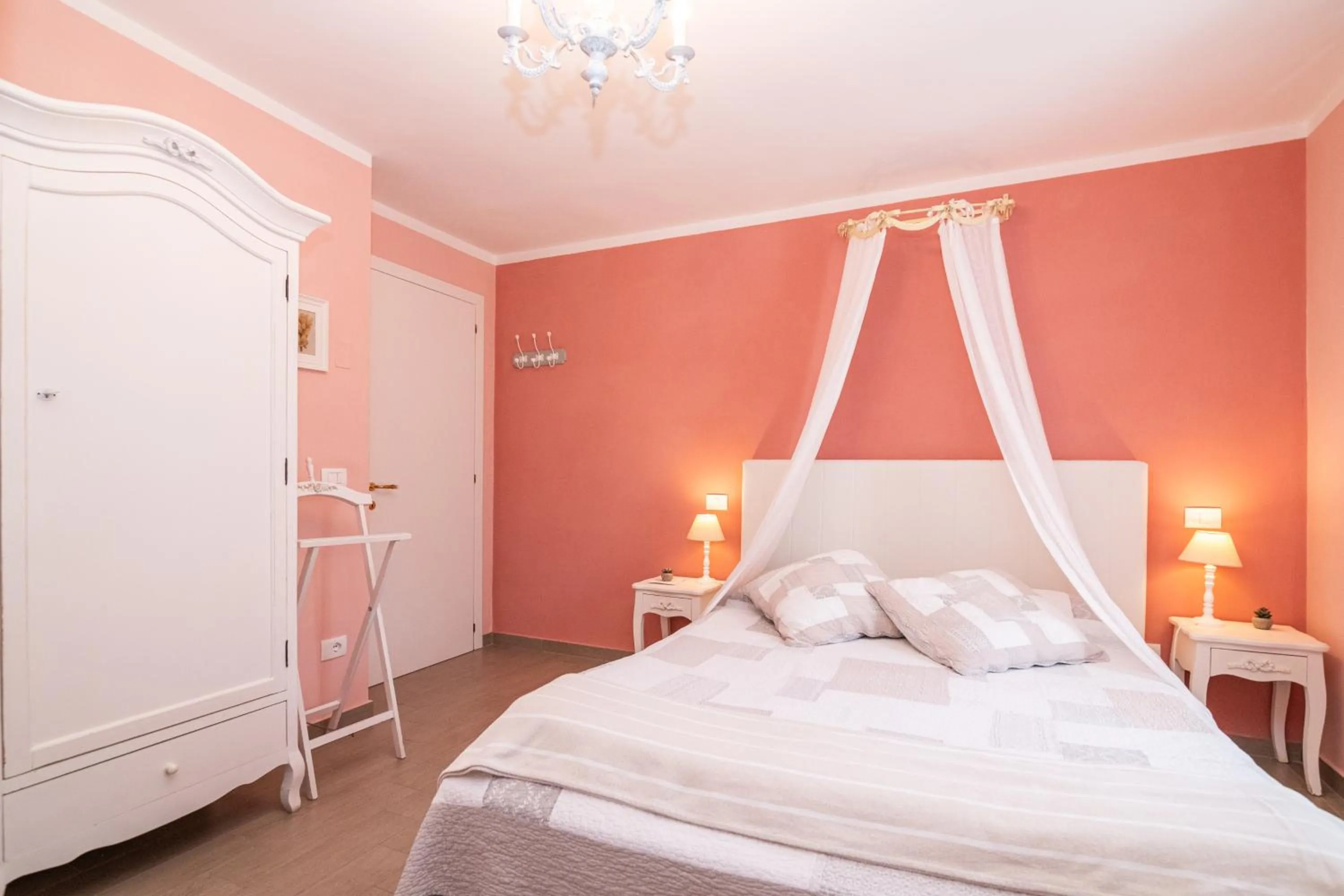 Bedroom, Bed in La Vecchia Tenenza B&B