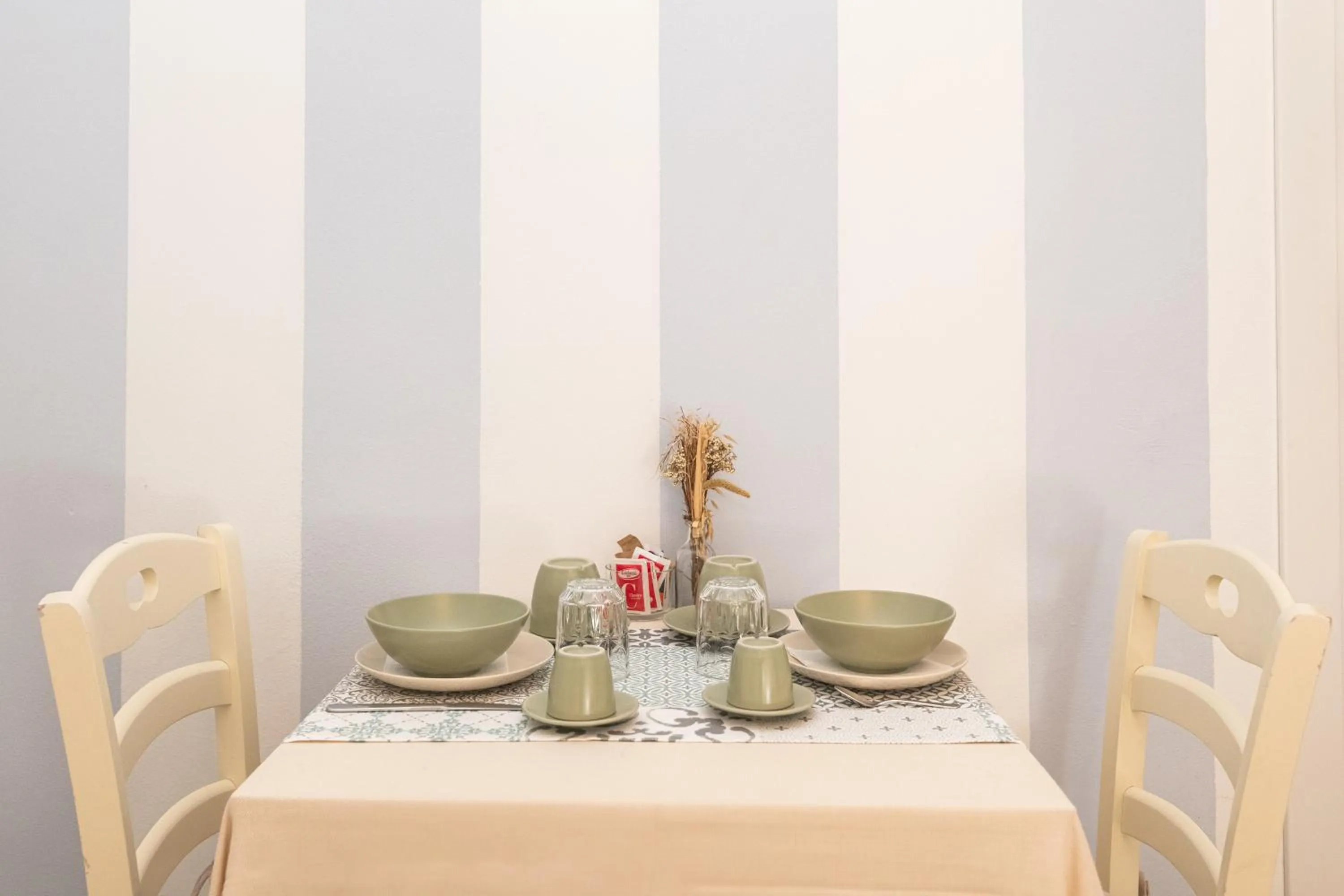 Food and drinks in La Vecchia Tenenza B&B