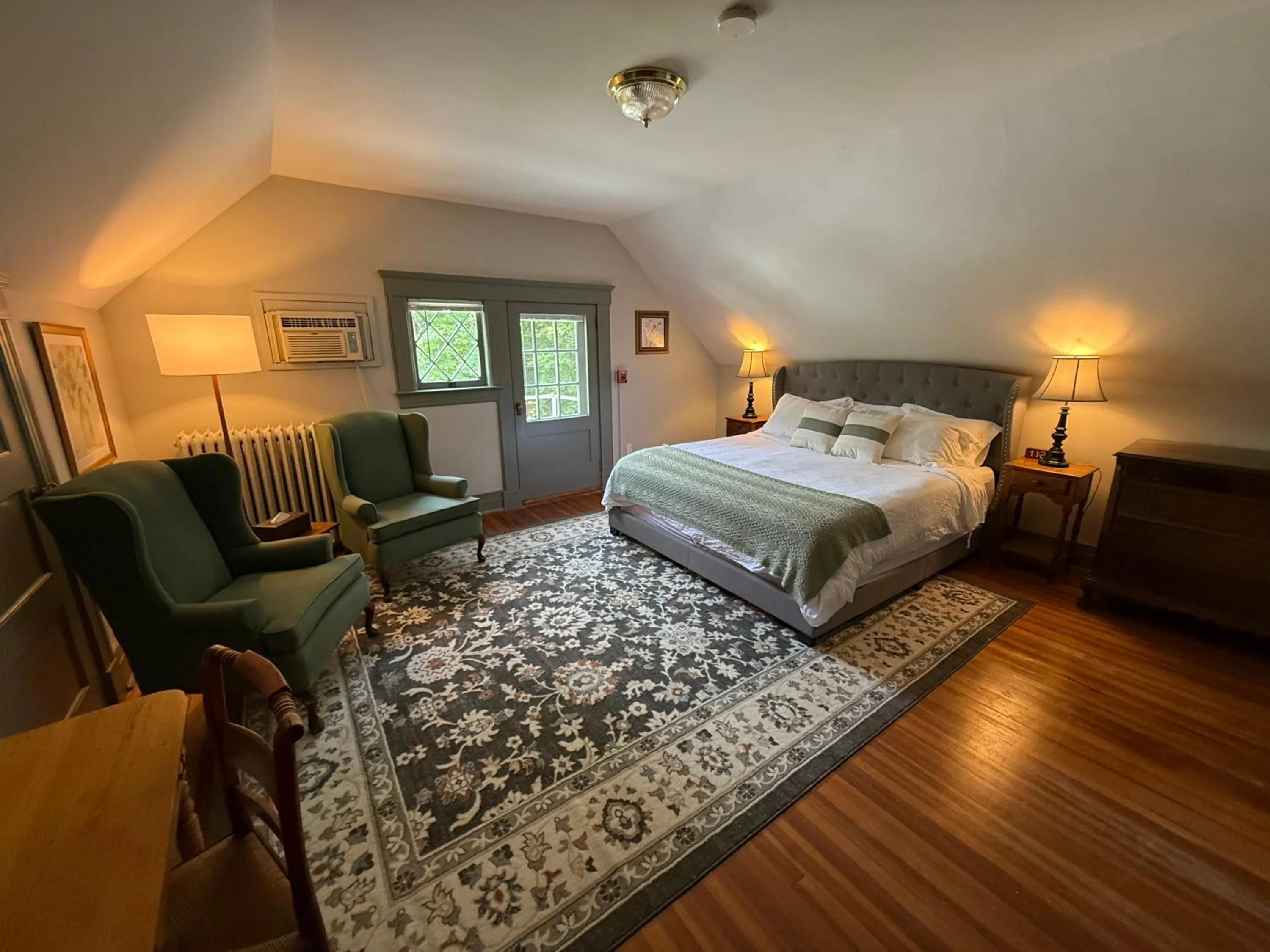 Bed in The Hartness House