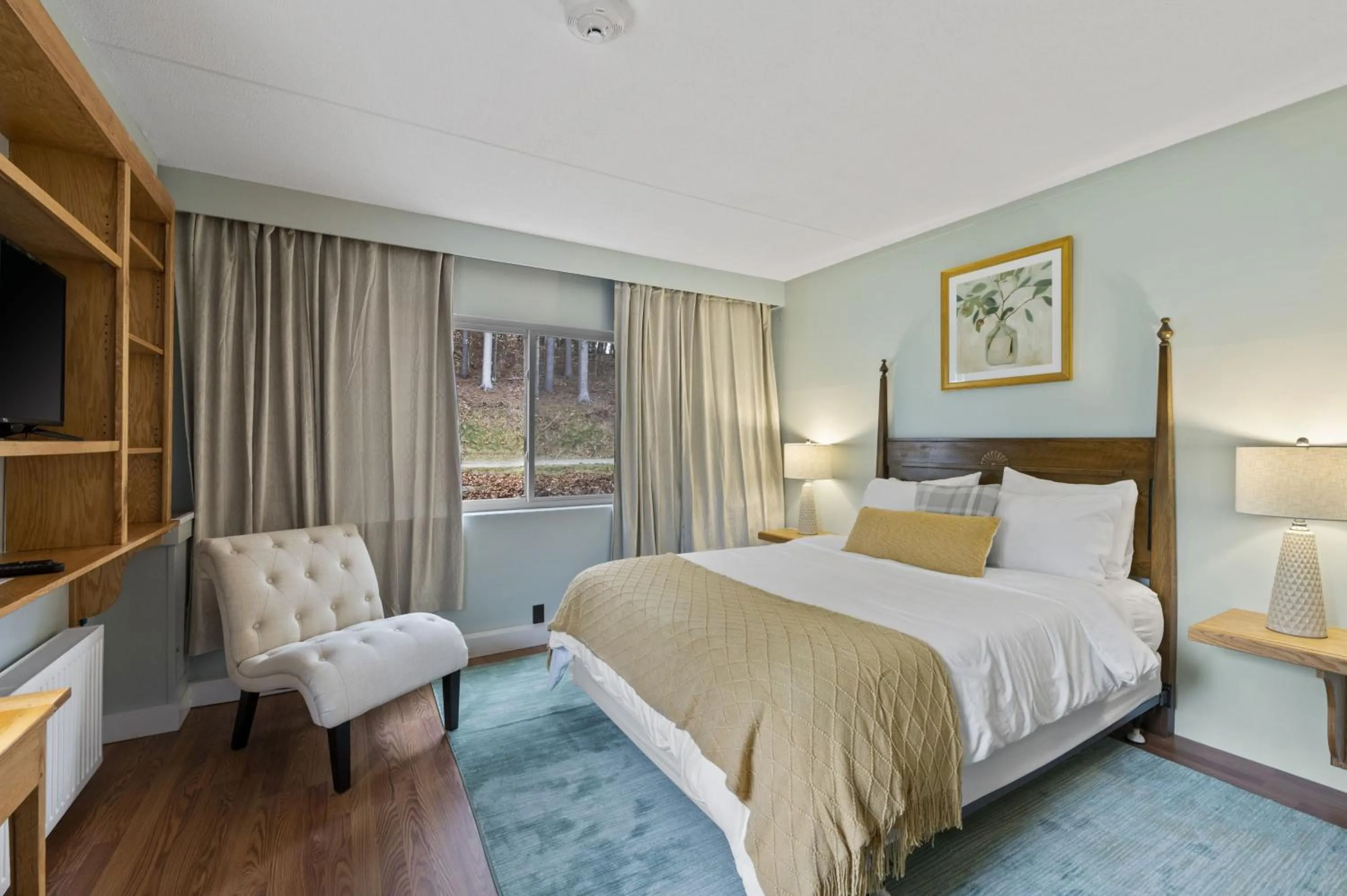 Bed in The Hartness House