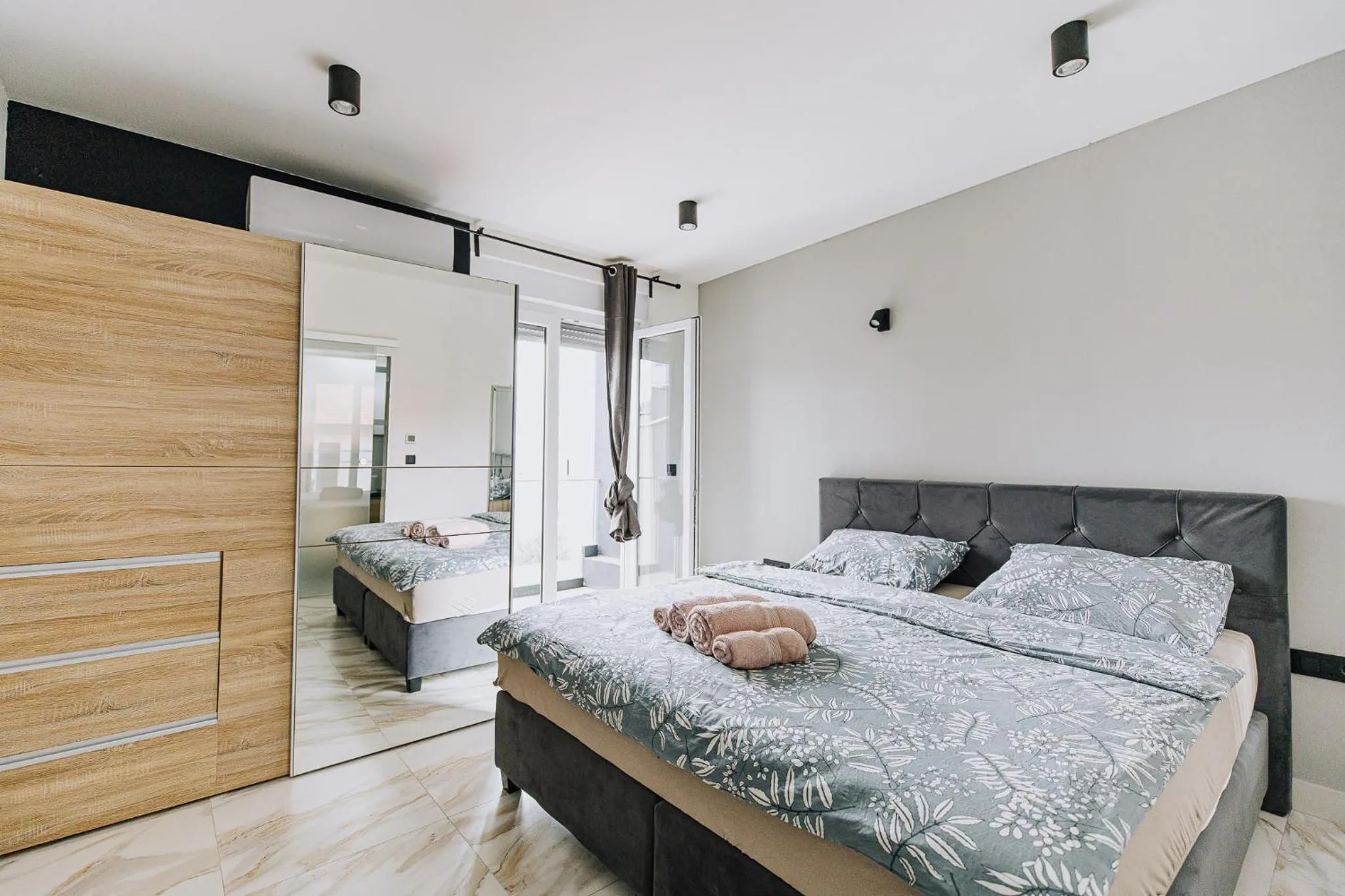 Bedroom, Bed in Allegra Rooms