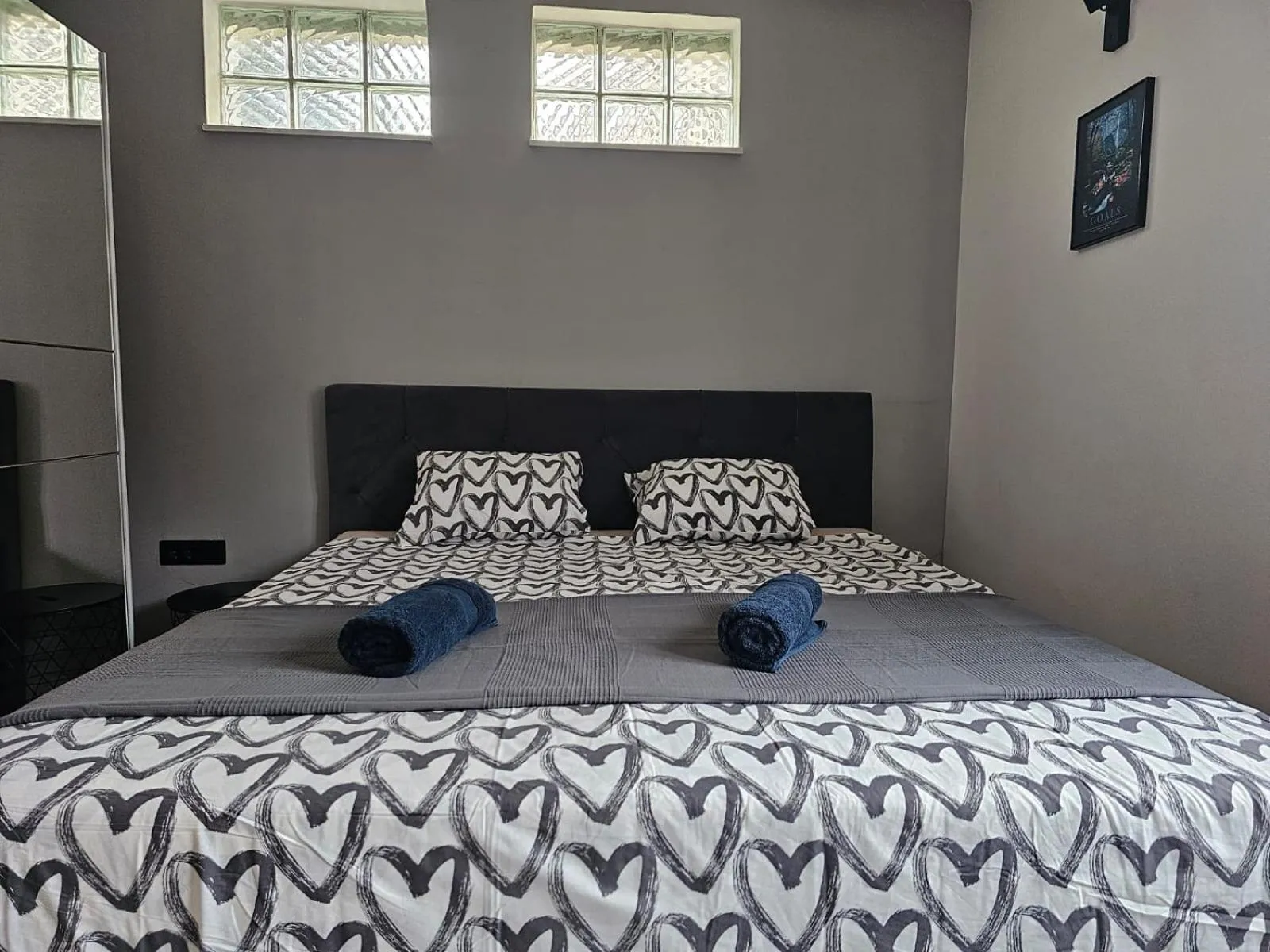 Bed in Allegra Rooms